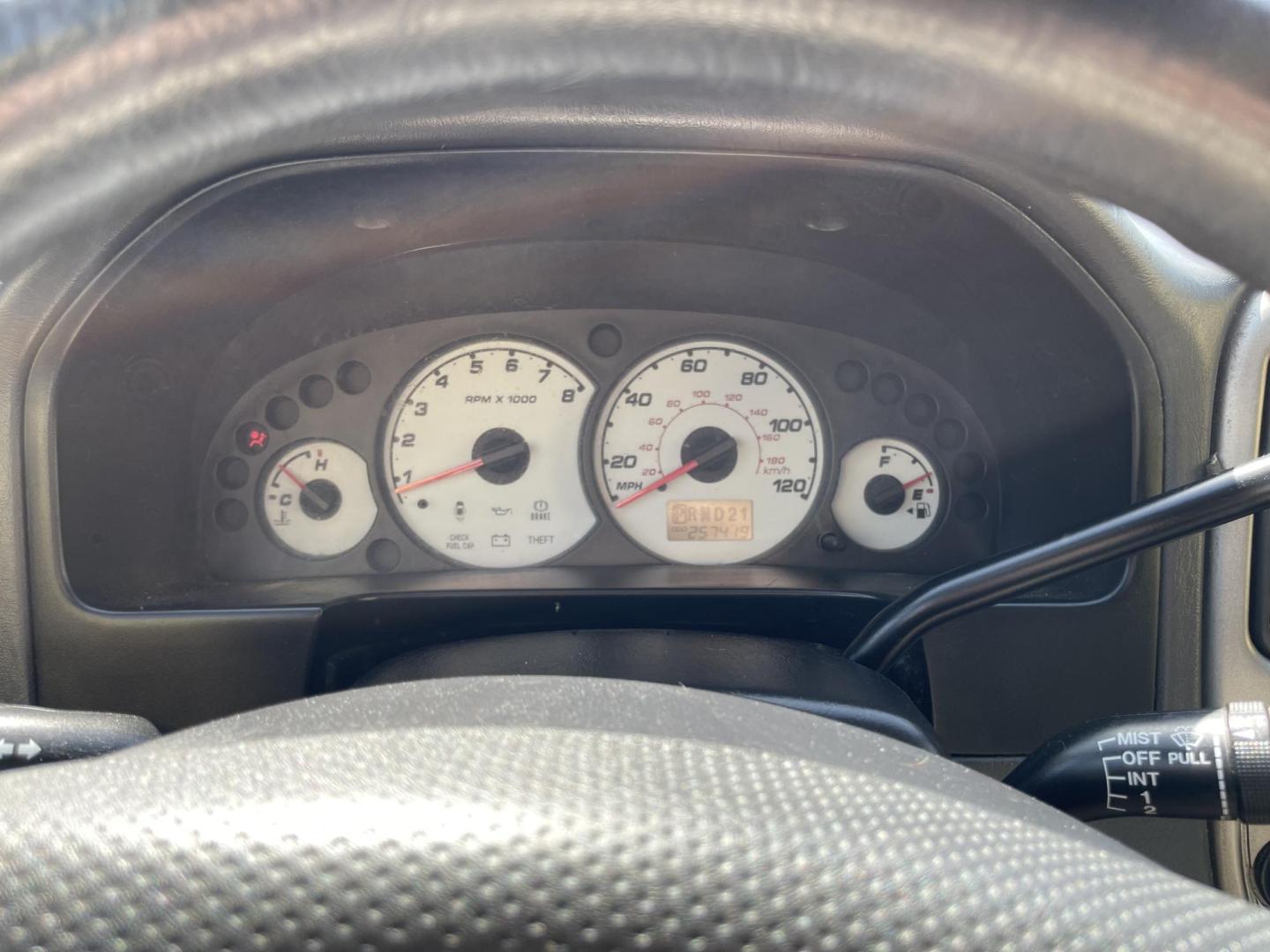 2003 Ebony /Gray Cloth Ford Escape XLT 4WD (1FMYU93123K) with an 3.0L V6 engine, Automatic transmission, located at 801 South State Street, Salt Lake City, UT, 84111, (801) 328-0098, 40.751953, -111.888206 - Clean Title!! Extra clean!! Immaculate condition!! Free Carfax!! Must see!! Warranty available!! Free Carfax!!! Vehicle Features: XLT Model, 4WD/AWD, ABS Brakes, Air Conditioning, Alloy Wheels, AM/FM Stereo, Automatic Transmission, CD Audio, Cloth Seats, Cruise Control, Full Roof Rack, Power Lo - Photo#15
