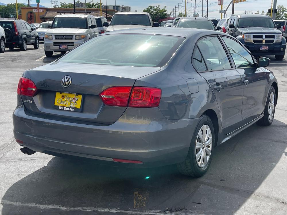 2014 Platinum Gray Metallic /Gray Cloth Volkswagen Jetta S (3VW2K7AJ7EM) with an 2.0L 4 Cyl. engine, Automatic transmission, located at 801 South State Street, Salt Lake City, UT, 84111, (801) 328-0098, 40.751953, -111.888206 - Photo #6
