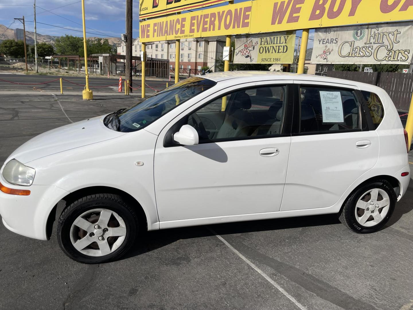 2005 Galaxy White /Gray Cloth Chevrolet Aveo LS (KL1TD62615B) with an 2.2L 4 Cyl. engine, Manual transmission, located at 801 South State Street, Salt Lake City, UT, 84111, (801) 328-0098, 40.751953, -111.888206 - Experience excellent performance with this 2005 Chevrolet Aveo! With its sleek design, efficient fuel consumption, and spacious interior, it's the perfect combination of style and convenience. Affordable and well-maintained, this used Aveo offers a reliable and comfortable ride. Make it yours today! - Photo#9