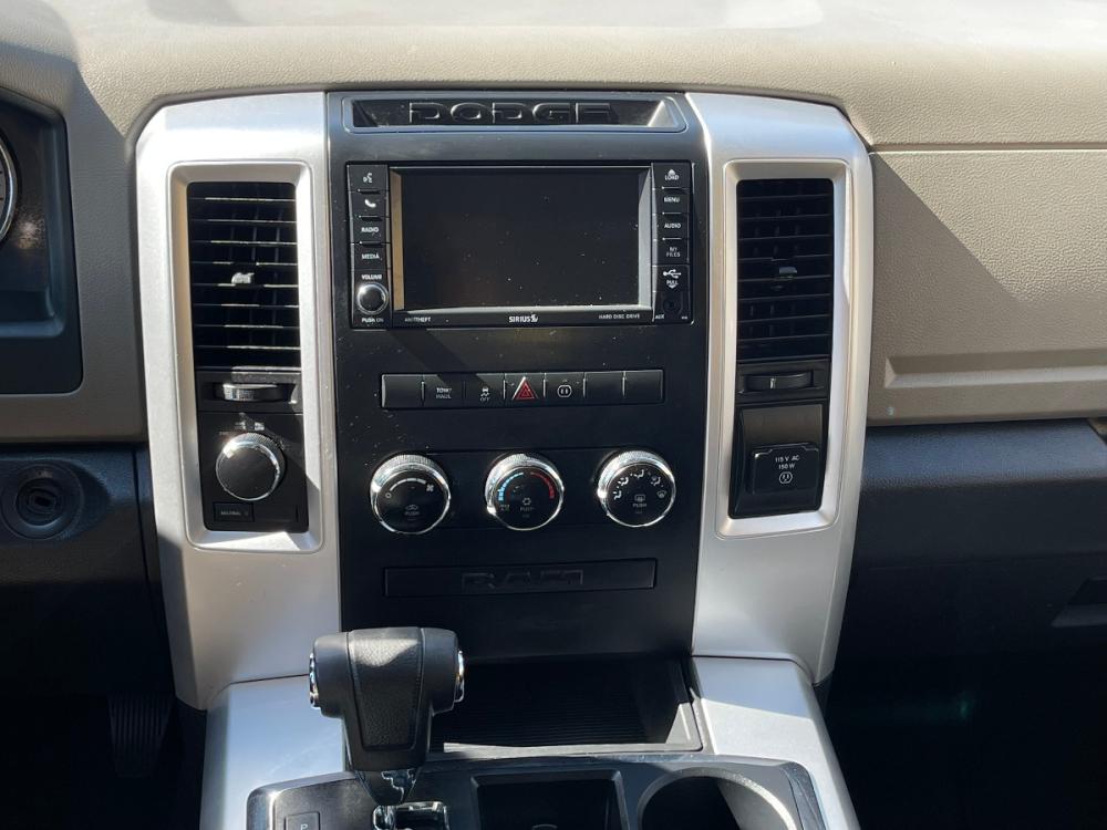 2012 Bright White /Gray Cloth Dodge Ram 1500 SLT Crew Cab 4WD (1C6RD7LP5CS) with an 4.7L V8 engine, Automatic transmission, located at 801 South State Street, Salt Lake City, UT, 84111, (801) 328-0098, 40.751953, -111.888206 - Photo #23