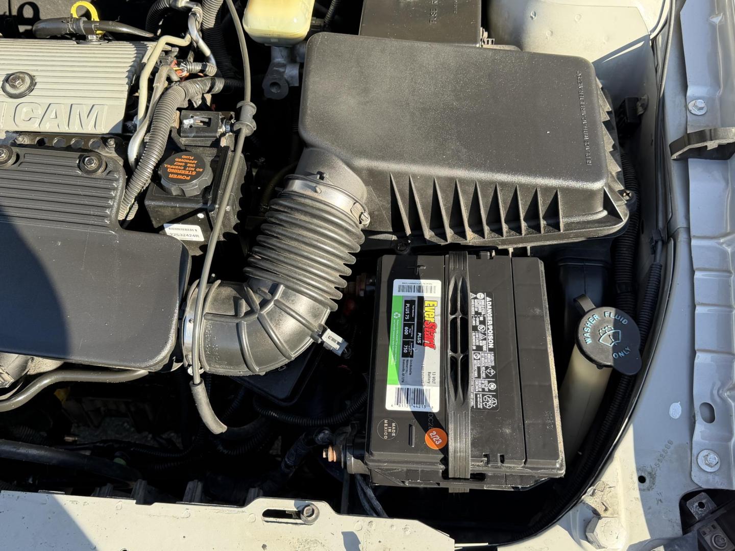 2000 Silvermist Metallic /Gray Cloth Pontiac Grand AM SE1 (1G2NF52T0YC) with an 2.4L 4 Cyl. engine, Automatic transmission, located at 801 South State Street, Salt Lake City, UT, 84111, (801) 328-0098, 40.751953, -111.888206 - Clean title! Vehicle Features: SE1 Model, ABS Brakes, Air Conditioning, Alloy Wheels, AM/FM Stereo, Automatic Transmission, CD Audio, Cloth Seats, Cruise Control, Power Locks, Power Mirrors, Power Windows, Rear Defroster, Traction Control * All advertised prices are just dollars above cost to ma - Photo#20