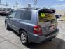 2007 Bluestone Metallic /Gray Cloth Toyota Highlander V6 4WD (JTEEP21A770) with an 3.3L V6 engine, Automatic transmission, located at 801 South State Street, Salt Lake City, UT, 84111, (801) 328-0098, 40.751953, -111.888206 - Our service department is OPEN DAILY to help with any of your service needs. Please call for immediate appointment! Clean Title!! Extra clean!! Immaculate condition!! Free Carfax!! Must see!! Warranty available!! Free Carfax!!! Vehicle Features: 4WD/AWD, ABS Brakes, Air Conditioning, Allo - Photo#7