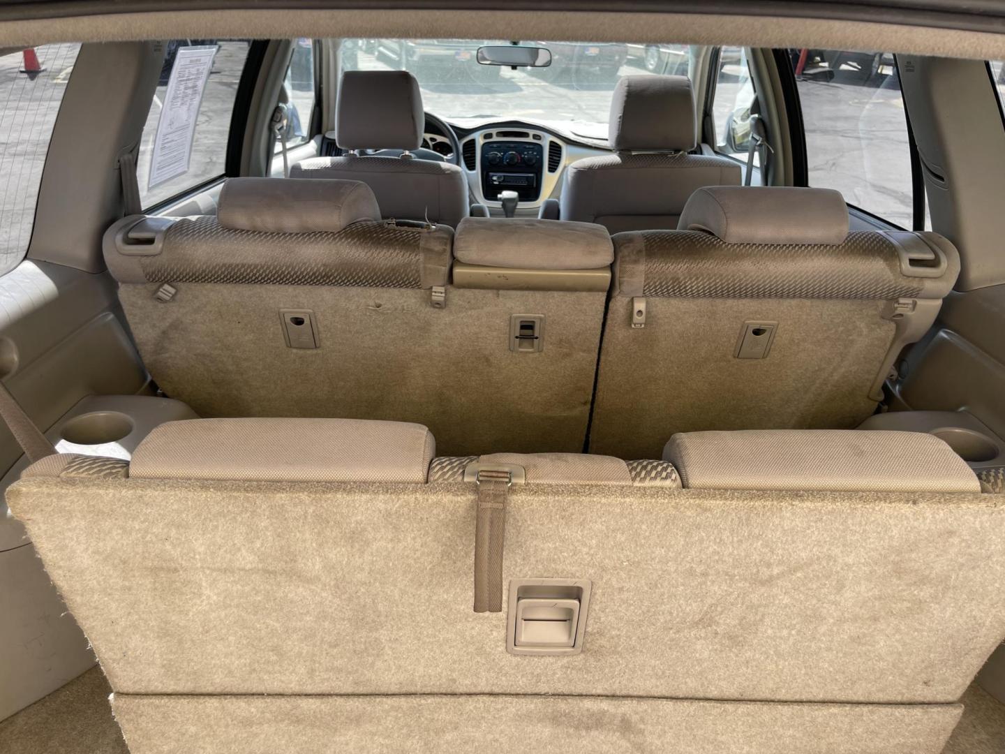 2007 Bluestone Metallic /Gray Cloth Toyota Highlander V6 4WD (JTEEP21A770) with an 3.3L V6 engine, Automatic transmission, located at 801 South State Street, Salt Lake City, UT, 84111, (801) 328-0098, 40.751953, -111.888206 - Our service department is OPEN DAILY to help with any of your service needs. Please call for immediate appointment! Clean Title!! Extra clean!! Immaculate condition!! Free Carfax!! Must see!! Warranty available!! Free Carfax!!! Vehicle Features: 4WD/AWD, ABS Brakes, Air Conditioning, Allo - Photo#18