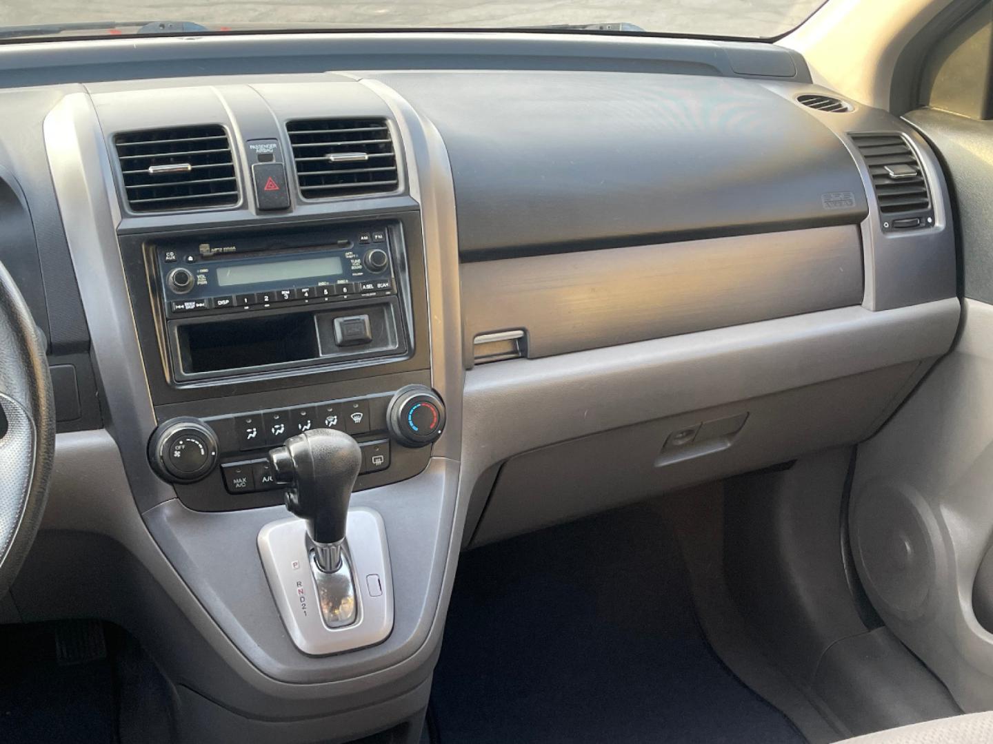 2009 Royal Blue Pearl Honda CR-V LX (JHLRE38329C) with an 2.4L 4 Cyl. engine, Automatic transmission, located at 801 South State Street, Salt Lake City, UT, 84111, (801) 328-0098, 40.751953, -111.888206 - Our service department is OPEN DAILY to help with any of your service needs. Please call for immediate appointment! Clean Title!! Extra clean!! Immaculate condition!! Free Carfax!! Must see!! Warranty available!! Free Carfax!!! Features: LX Model, ABS Brakes, Air Conditioning, AM/FM Stereo, - Photo#16