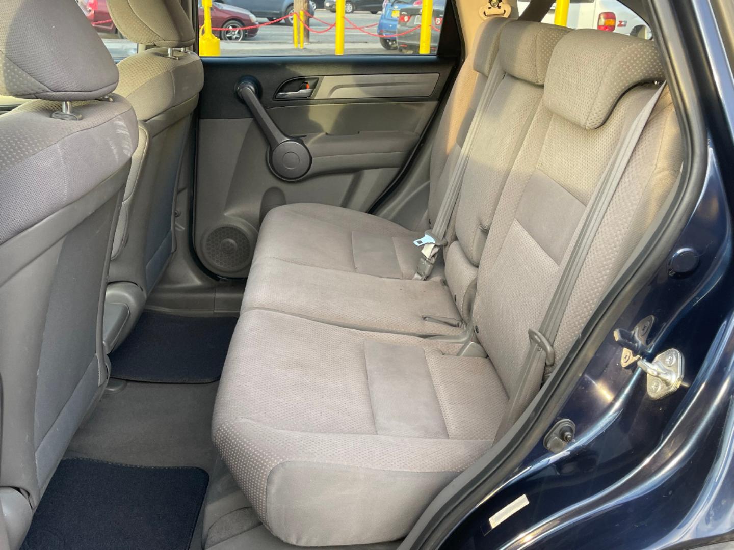 2009 Royal Blue Pearl Honda CR-V LX (JHLRE38329C) with an 2.4L 4 Cyl. engine, Automatic transmission, located at 801 South State Street, Salt Lake City, UT, 84111, (801) 328-0098, 40.751953, -111.888206 - Our service department is OPEN DAILY to help with any of your service needs. Please call for immediate appointment! Clean Title!! Extra clean!! Immaculate condition!! Free Carfax!! Must see!! Warranty available!! Free Carfax!!! Features: LX Model, ABS Brakes, Air Conditioning, AM/FM Stereo, - Photo#21