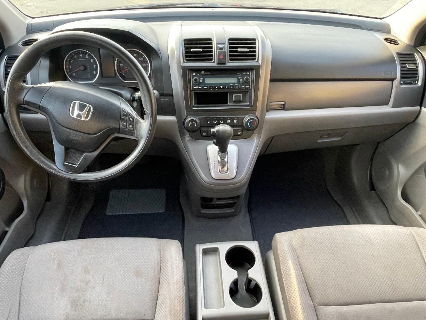 2009 Royal Blue Pearl Honda CR-V LX (JHLRE38329C) with an 2.4L 4 Cyl. engine, Automatic transmission, located at 801 South State Street, Salt Lake City, UT, 84111, (801) 328-0098, 40.751953, -111.888206 - Our service department is OPEN DAILY to help with any of your service needs. Please call for immediate appointment! Clean Title!! Extra clean!! Immaculate condition!! Free Carfax!! Must see!! Warranty available!! Free Carfax!!! Features: LX Model, ABS Brakes, Air Conditioning, AM/FM Stereo, - Photo#17