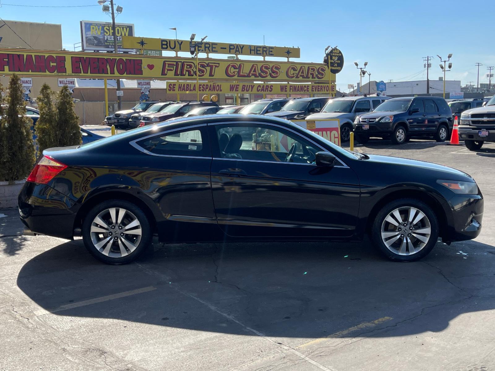2008 Nighthawk Black Pearl /Black Leather Honda Accord EX-L (1HGCS12808A) with an 2.4L 4 Cyl. engine, Automatic transmission, located at 801 South State Street, Salt Lake City, UT, 84111, (801) 328-0098, 40.751953, -111.888206 - Life is crazy. Now is the time to buy! All of our prices are just dollars above our cost. These prices will change as soon as life isn't so crazy. So please call or come in. We are here to save you a lot of money! Our service department is OPEN DAILY to help with any of your service need - Photo #5