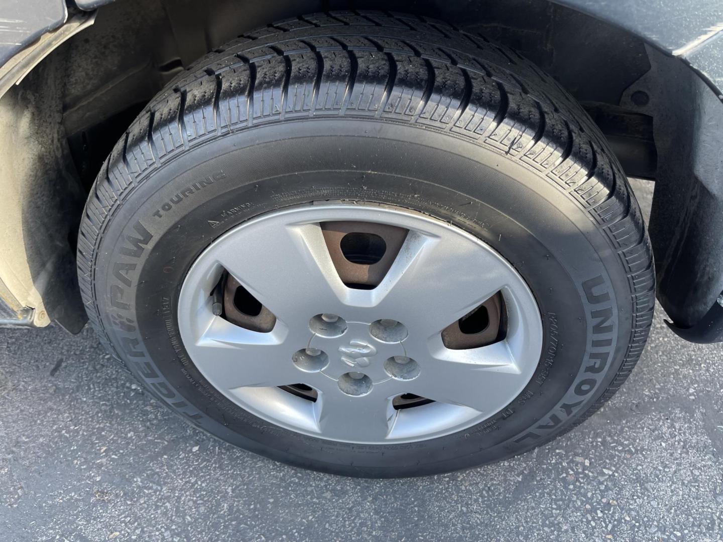 2007 Steel Blue Metallic /Gray Cloth Dodge Caliber SE (1B3HB28B37D) with an 2.0L 4 Cyl. engine, Automatic transmission, located at 801 South State Street, Salt Lake City, UT, 84111, (801) 328-0098, 40.751953, -111.888206 - Vehicle Features: AM/FM/CD, AUX INPUT, AUTOMATIC, BLUETOOTH RADIO, POWER WINDOWS, POWER LOCKS, HATCHBACK, 2.0 LITER 4 CYLINDER, CLEAN TITLE, POWER BRAKES, POWER STEERING, 4 DOOR, CLOTH INTERIOR, DEFROST Our service department is OPEN DAILY to help with any of your service needs. Please call for - Photo#10