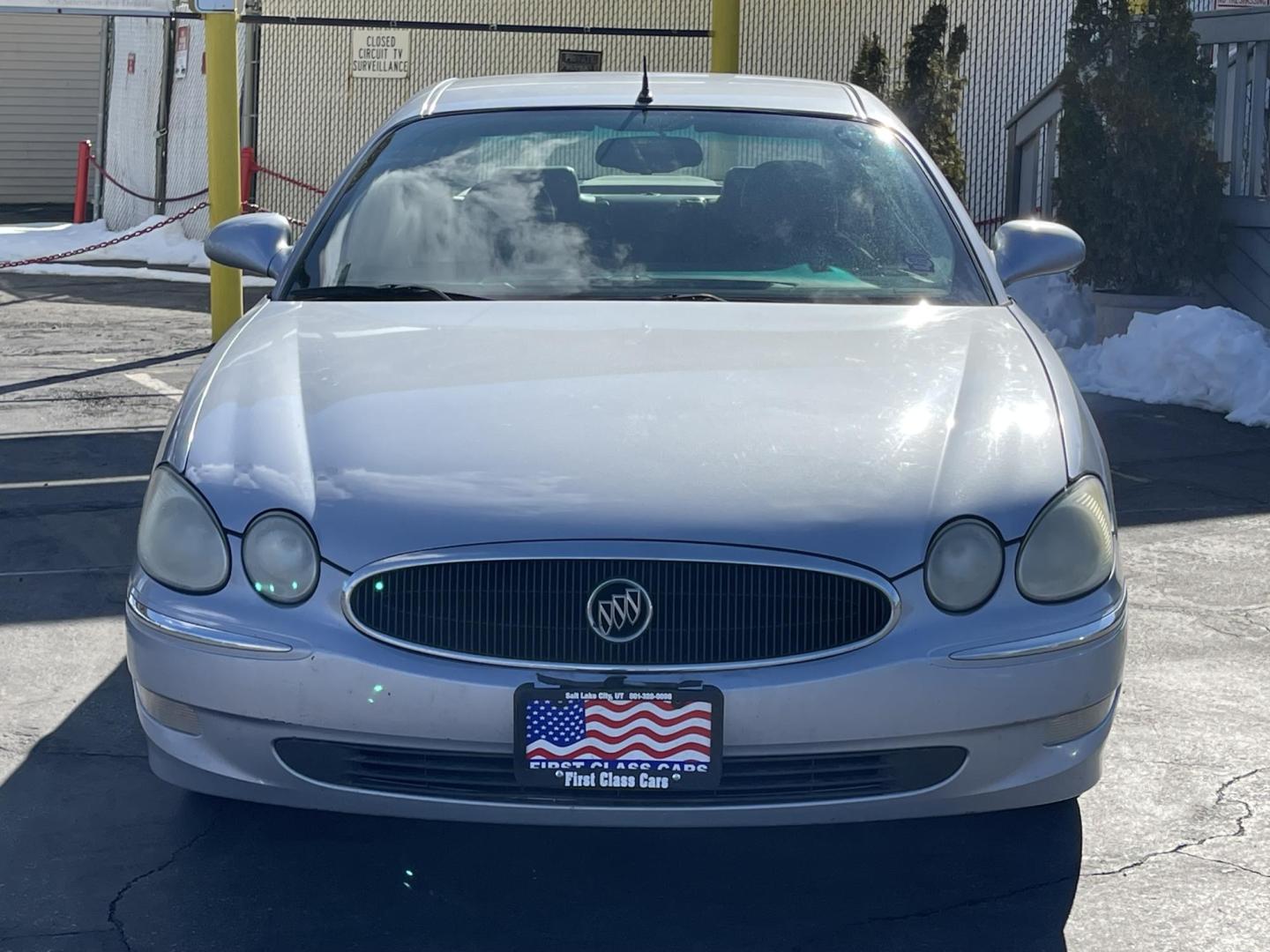 2005 Blue Ice Metallic /Gray Leather Buick LaCrosse CXL (2G4WD562151) with an 3.8L V6 engine, Automatic transmission, located at 801 South State Street, Salt Lake City, UT, 84111, (801) 328-0098, 40.751953, -111.888206 - Clean Title! Must see immaculate condition inside and out! An older retired grandpa was the previous owner and took excellent care for it! Approved for up to a 5 year extended warranty that can be added on at time of sale!!! Vehicle Features: CXL Model, Air Conditioning, Alloy Wheels, AM/FM S - Photo#4