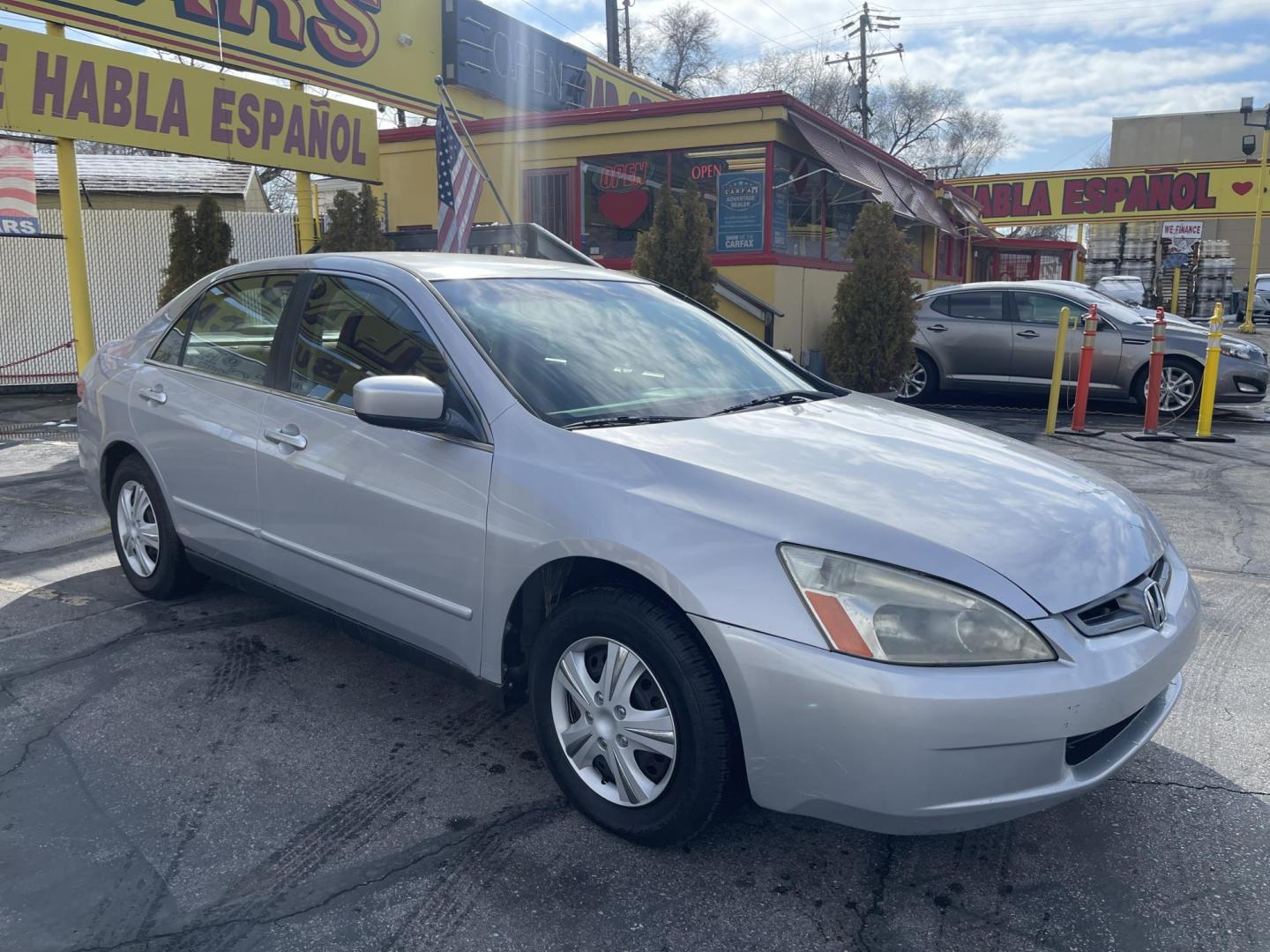 2005 Satin Silver Metallic /Gray Cloth Honda Accord LX (1HGCM56405A) with an 2.4L 4 Cyl. engine, Automatic transmission, located at 801 South State Street, Salt Lake City, UT, 84111, (801) 328-0098, 40.751953, -111.888206 - *MILEAGE DISCREPANCY ACCORDING TO CARFAX REPORT! TRUE MILES UNKNOWN!* Vehicle Features: LX Model, Automatic Transmission, ABS Brakes, Traction Control, Cruise Control, Air Conditioning, AM/FM Stereo, CD Player, Power Mirrors, Power Windows, Power Locks, Rear Defroster * All advertised prices are - Photo#3