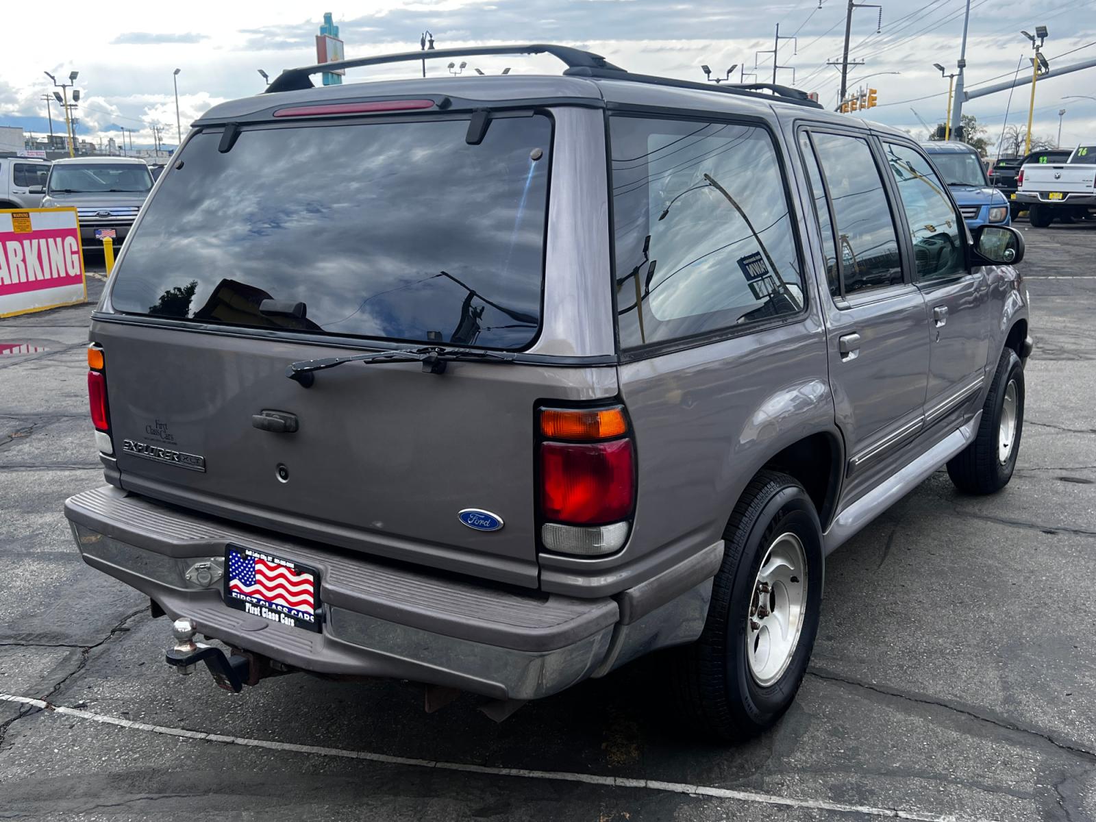 1997 Medium Graphite Metallic /Gray Cloth Ford Explorer XLT 4WD (1FMDU34X1VZ) with an 4.0L V6 engine, Automatic transmission, located at 801 South State Street, Salt Lake City, UT, 84111, (801) 328-0098, 40.751953, -111.888206 - ***REBUILT/RESTORED TITLE!!** Life is crazy. Now is the time to buy! All of our prices are just dollars above our cost. These prices will change as soon as life isn't so crazy. So please call or come in. We are here to save you a lot of money! Our service department is OPEN DAILY to help - Photo #6
