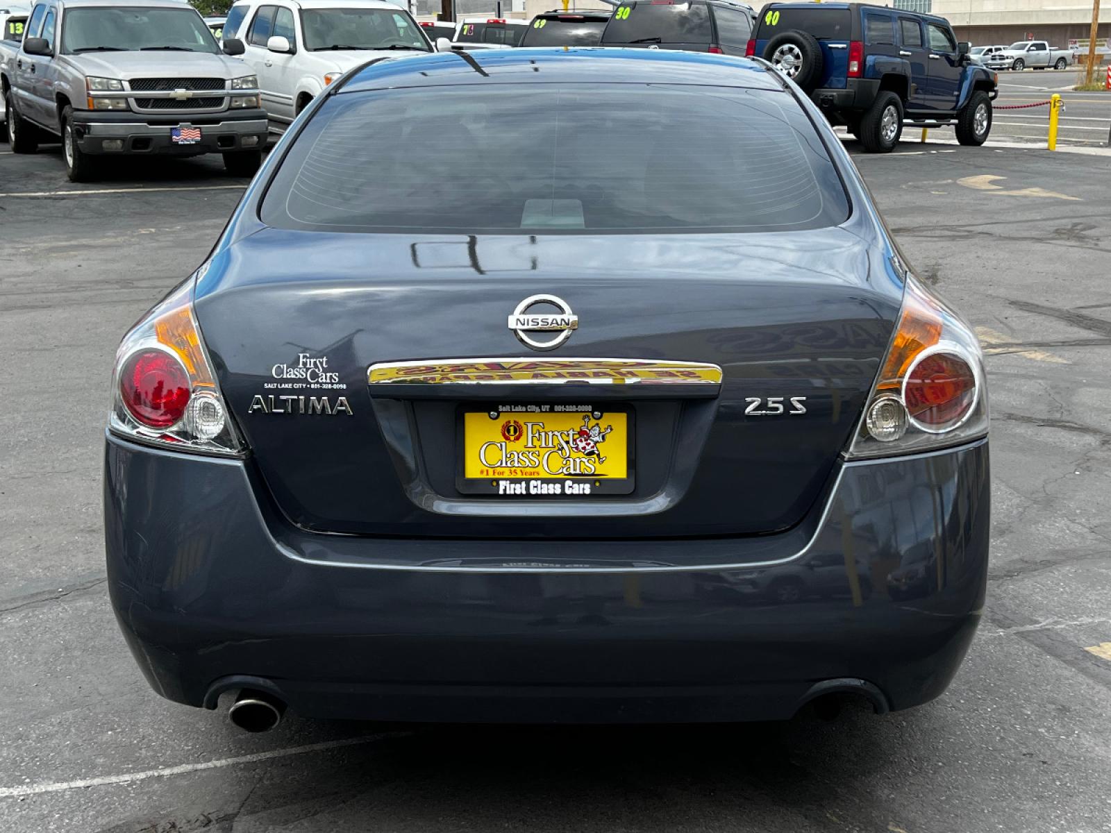 2009 Dark Slate Metallic /Gray Cloth Nissan Altima 2.5 S (1N4AL21E69N) with an 2.5L 4 Cyl. engine, Automatic transmission, located at 801 South State Street, Salt Lake City, UT, 84111, (801) 328-0098, 40.751953, -111.888206 - Life is crazy. Now is the time to buy! All of our prices are just dollars above our cost. These prices will change as soon as life isn't so crazy. So please call or come in. We are here to save you a lot of money! Our service department is OPEN DAILY to help with any of your service needs. P - Photo #7