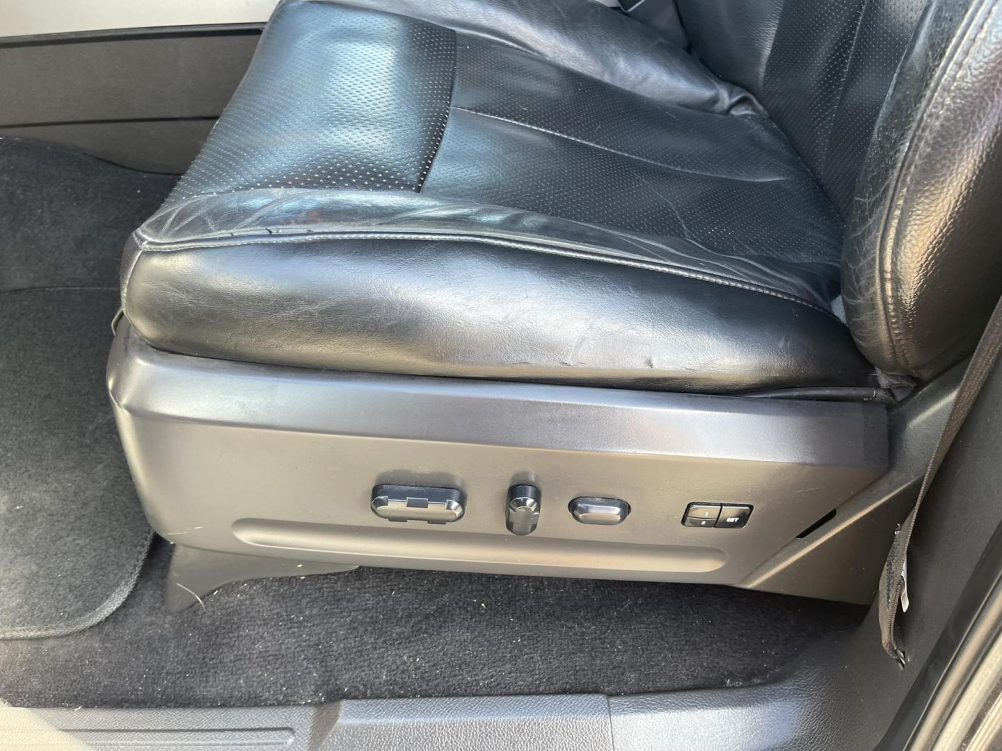 2007 Alloy Metallic /Black Leather Ford Expedition EL Limited 4WD (1FMFK20567L) with an 5.4L V8 engine, Automatic transmission, located at 801 South State Street, Salt Lake City, UT, 84111, (801) 328-0098, 40.751953, -111.888206 - Clean Title! Perfect all around SUV for winter with 4x4, 3rd row seating and DVD Entertainment system in the rear for the kids! A/C seats and heated seats! We put brand new tires on this and it has passed all inspections by our mechanic and fully approved for up to a 3 month to 2 year warranty that - Photo#15