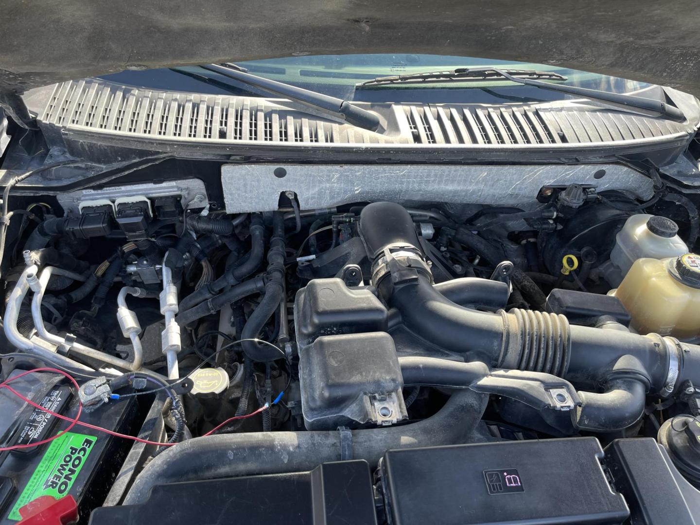 2007 Alloy Metallic /Black Leather Ford Expedition EL Limited 4WD (1FMFK20567L) with an 5.4L V8 engine, Automatic transmission, located at 801 South State Street, Salt Lake City, UT, 84111, (801) 328-0098, 40.751953, -111.888206 - Clean Title! Perfect all around SUV for winter with 4x4, 3rd row seating and DVD Entertainment system in the rear for the kids! A/C seats and heated seats! We put brand new tires on this and it has passed all inspections by our mechanic and fully approved for up to a 3 month to 2 year warranty that - Photo#23