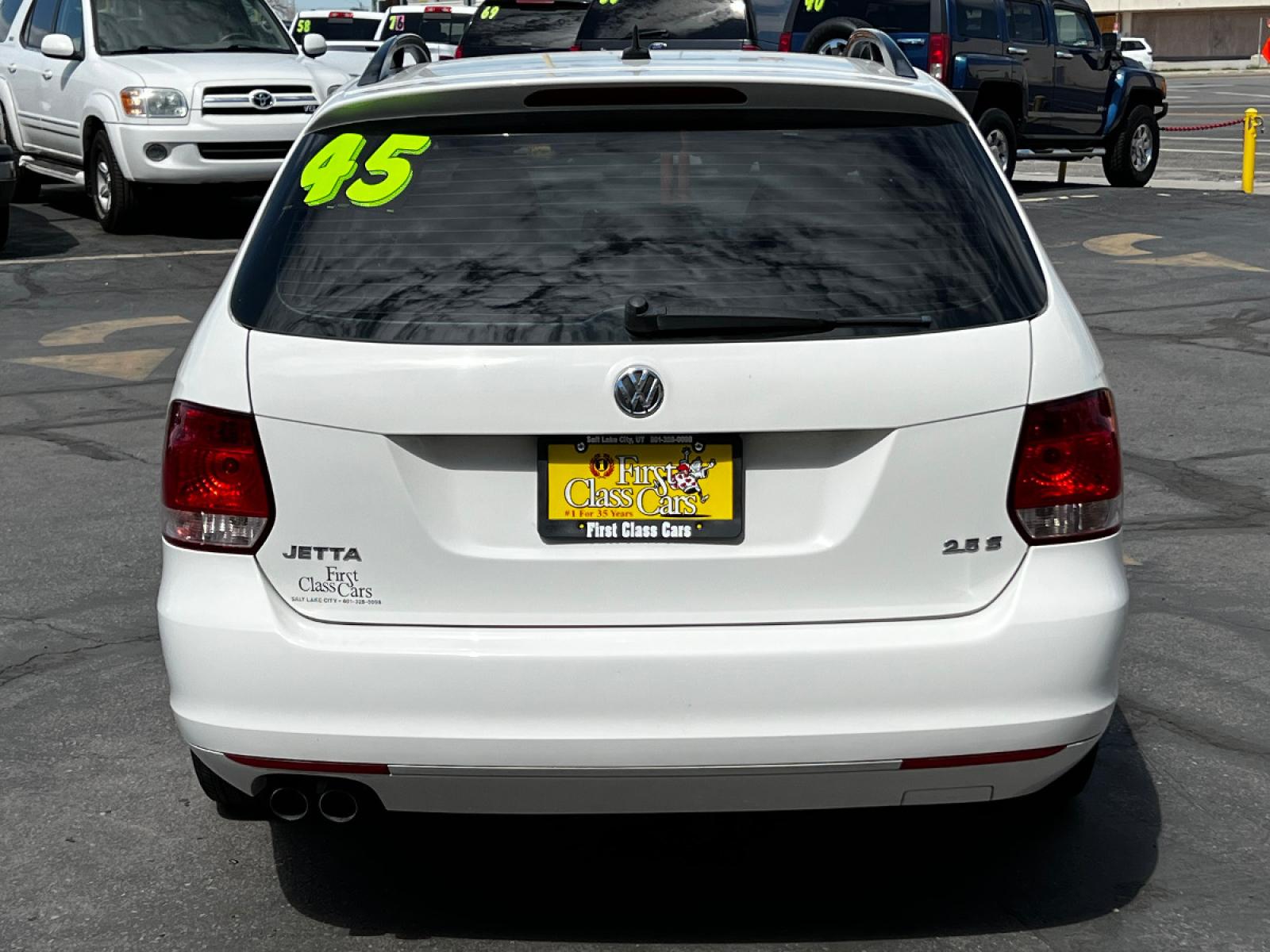 2011 Candy White Volkswagen Jetta SportWagen 2.5L SE (3VWPX7AJ1BM) with an 2.5L 5 Cyl. engine, Automatic transmission, located at 801 South State Street, Salt Lake City, UT, 84111, (801) 328-0098, 40.751953, -111.888206 - Life is crazy. Now is the time to buy! All of our prices are just dollars above our cost. These prices will change as soon as life isn't so crazy. So please call or come in. We are here to save you a lot of money! Our service department is OPEN DAILY to help with any of your service needs. P - Photo #7