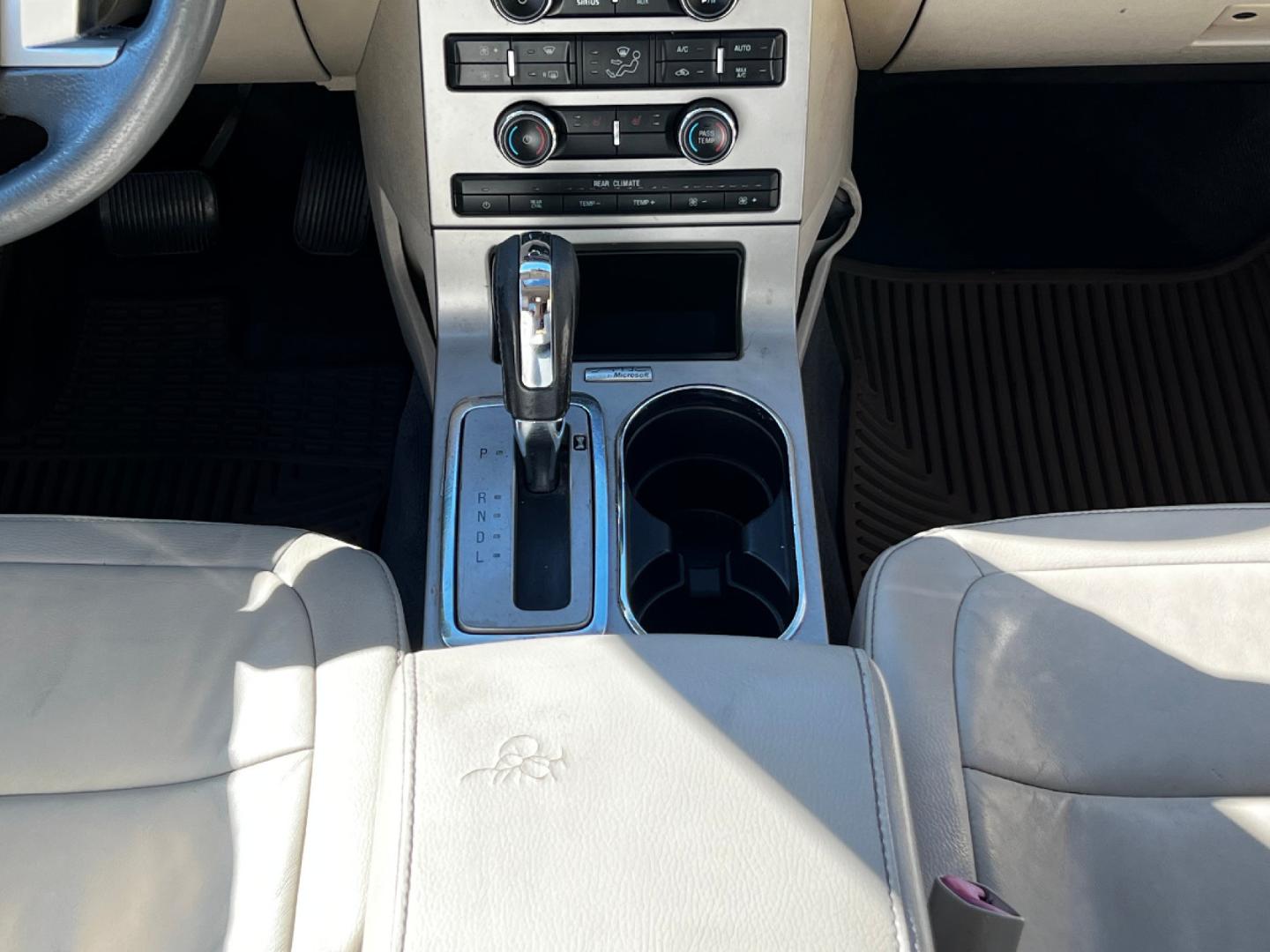 2009 Sterling Gray Metallic Ford Flex SEL (2FMDK52C49B) with an 3.5L V6 engine, Automatic transmission, located at 801 South State Street, Salt Lake City, UT, 84111, (801) 328-0098, 40.751953, -111.888206 - Super Clean nice car! 3rd row seating, leather fully loaded! Great family vehicle! Clean Title!! Extra clean!! Immaculate condition!! Free Carfax!! Must see!! Warranty available!! Free Carfax!!! Vehicle Features:ABS Brakes, Air Conditioning, Alloy Wheels, AM/FM Stereo, Automatic Transmission, A - Photo#22