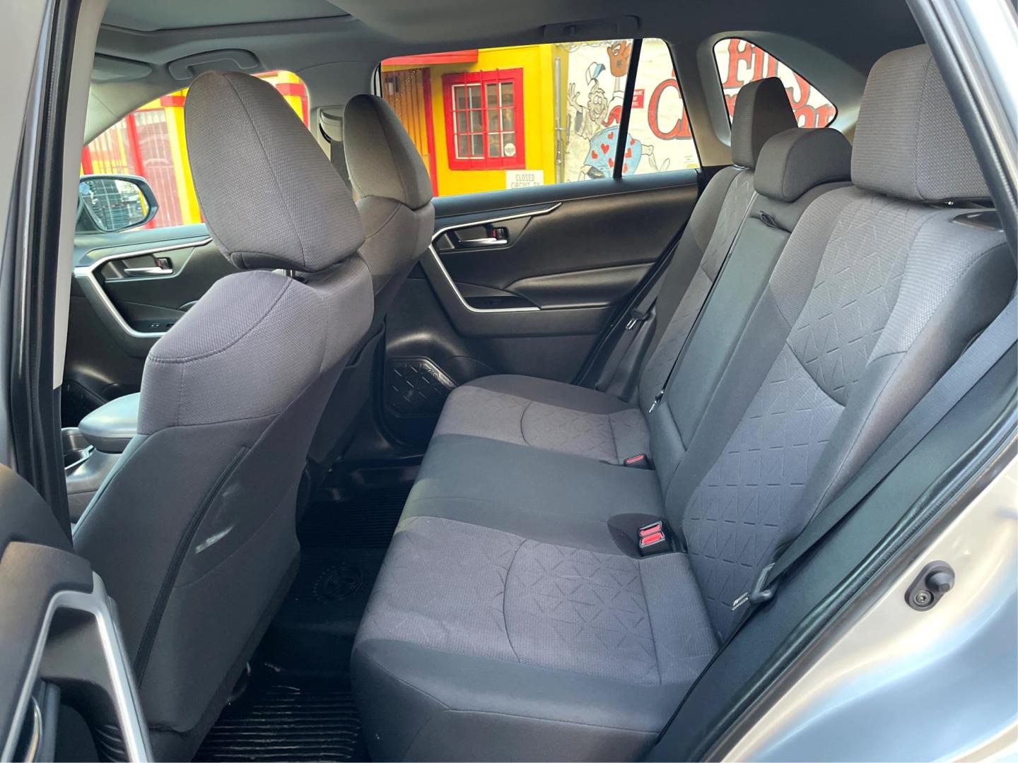 2019 Silver Sky Metallic /Black Cloth Toyota RAV4 XLE AWD (2T3P1RFV6KC) with an 2.5L 4 Cyl. engine, Automatic transmission, located at 801 South State Street, Salt Lake City, UT, 84111, (801) 328-0098, 40.751953, -111.888206 - *All advertised prices are just dollars above cost to make room for new inventory these are our cash prices plus taxes, licensing and dealer fees. Additional fees may apply for financing! Please contact dealer sales rep for more info. These are our very lowest cash prices we can offer on our - Photo#8