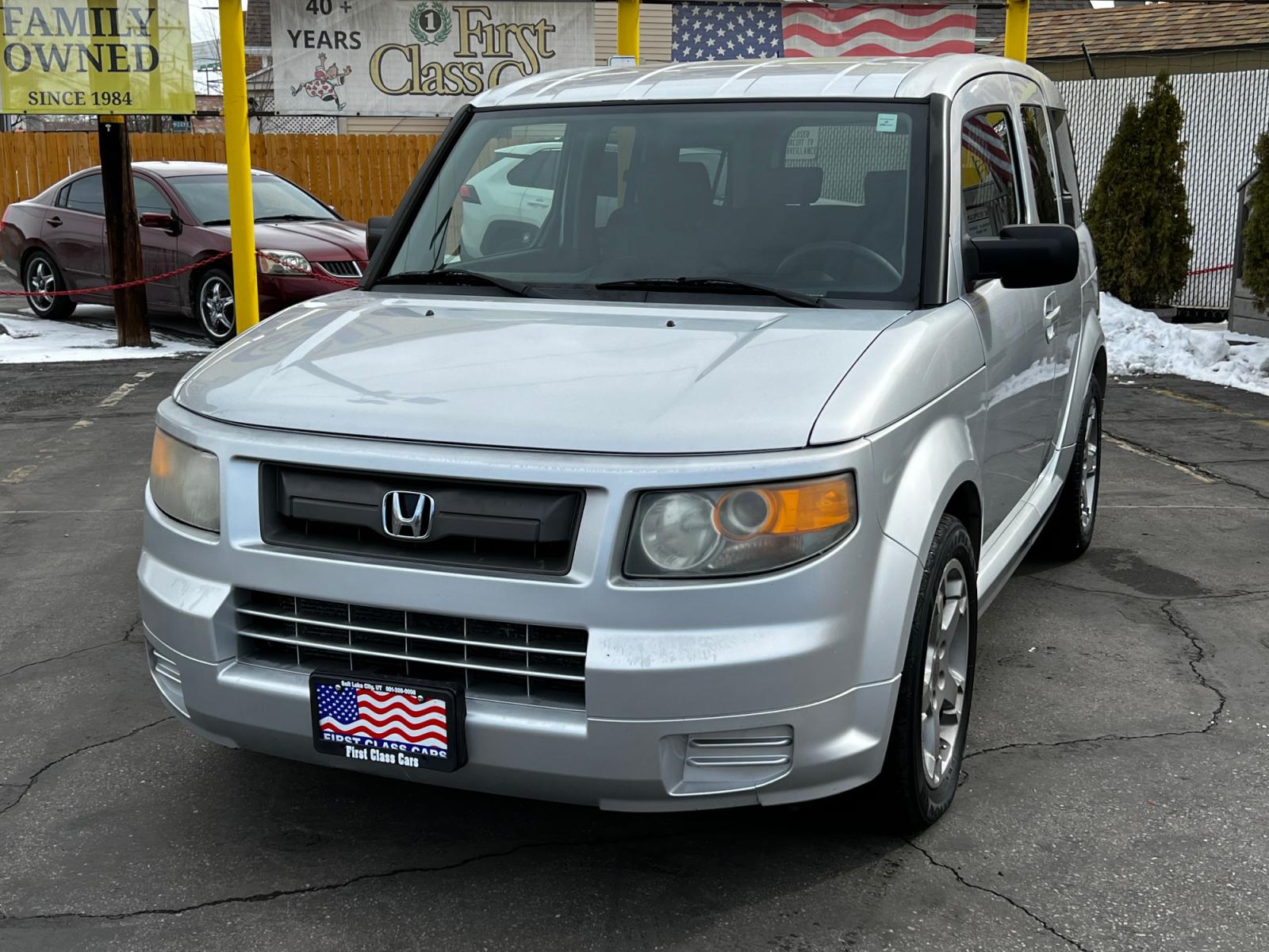 2007 Alabaster Silver Metallic /Gray Cloth Honda Element SC 2WD AT (5J6YH18977L) with an 2.4L 4 Cyl. engine, Automatic transmission, located at 801 South State Street, Salt Lake City, UT, 84111, (801) 328-0098, 40.751953, -111.888206 - Life is crazy. Now is the time to buy! All of our prices are just dollars above our cost. These prices will change as soon as life isn't so crazy. So please call or come in. We are here to save you a lot of money! Our service department is OPEN DAILY to help with any of your service needs. P - Photo #2