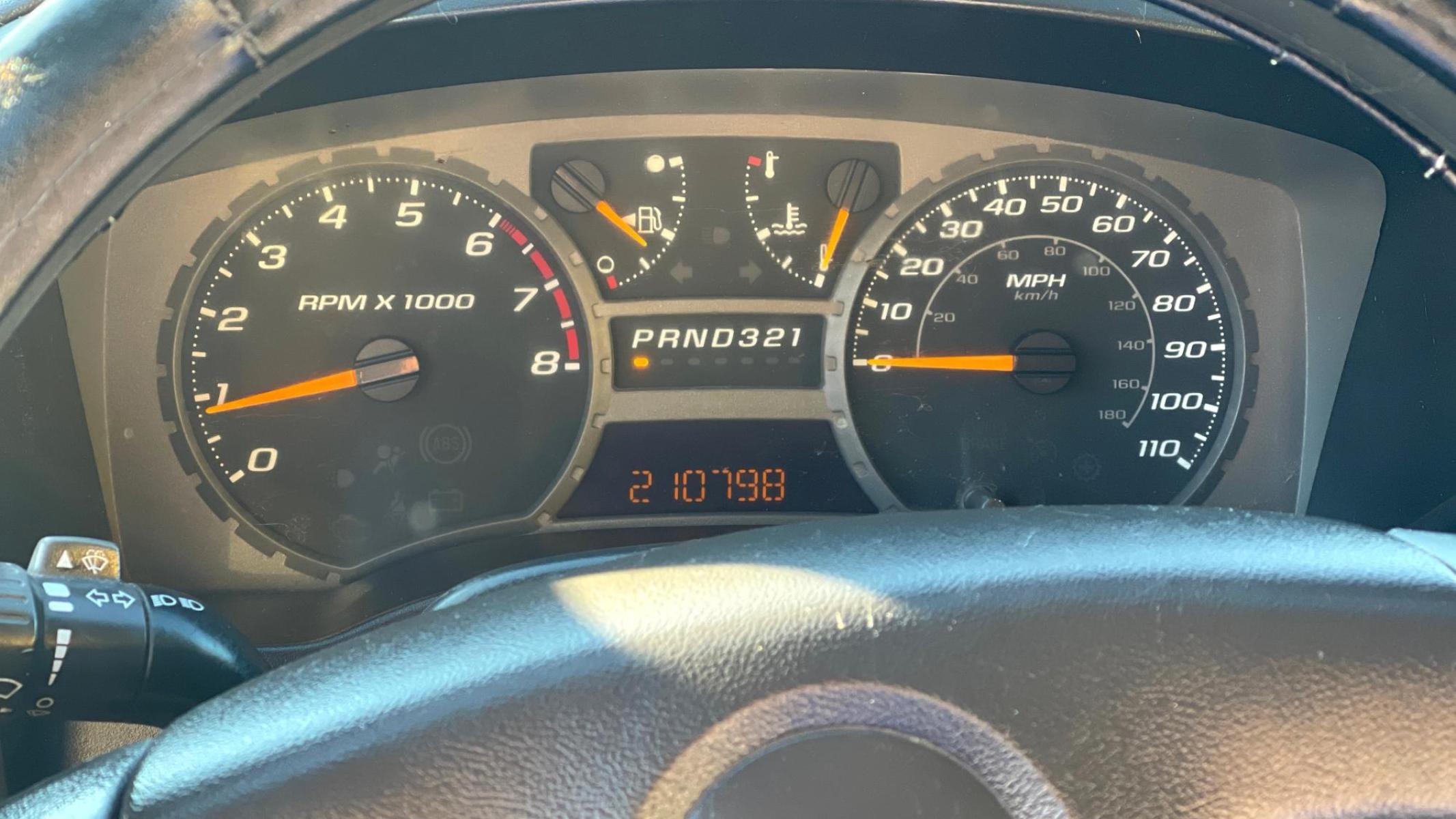 2005 Superior Blue Metallic /Gray Cloth Chevrolet Colorado LS Crew Cab (1GCCS136158) with an 3.5L 5 Cyl. engine, Automatic transmission, located at 801 South State Street, Salt Lake City, UT, 84111, (801) 328-0098, 40.751953, -111.888206 - Experience exceptional rides with our 2005 Chevrolet Colorado! Despite its age, this gem boasts reliable performance, robust power, and smooth handling. Perfectly maintained and affordably priced, it's an excellent choice for first-time owners or budget-conscious buyers. Grab this unbeatable deal wh - Photo #15