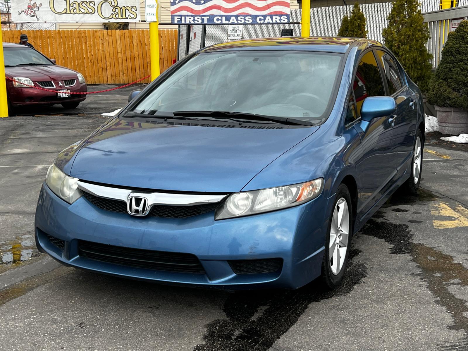 2009 Atomic Blue Metallic /Gray Cloth Honda Civic LX-S (19XFA16699E) with an 1.8L 4 Cyl. engine, Automatic transmission, located at 801 South State Street, Salt Lake City, UT, 84111, (801) 328-0098, 40.751953, -111.888206 - Life is crazy. Now is the time to buy! All of our prices are just dollars above our cost. These prices will change as soon as life isn't so crazy. So please call or come in. We are here to save you a lot of money! Our service department is OPEN DAILY to help with any of your service needs. P - Photo #2