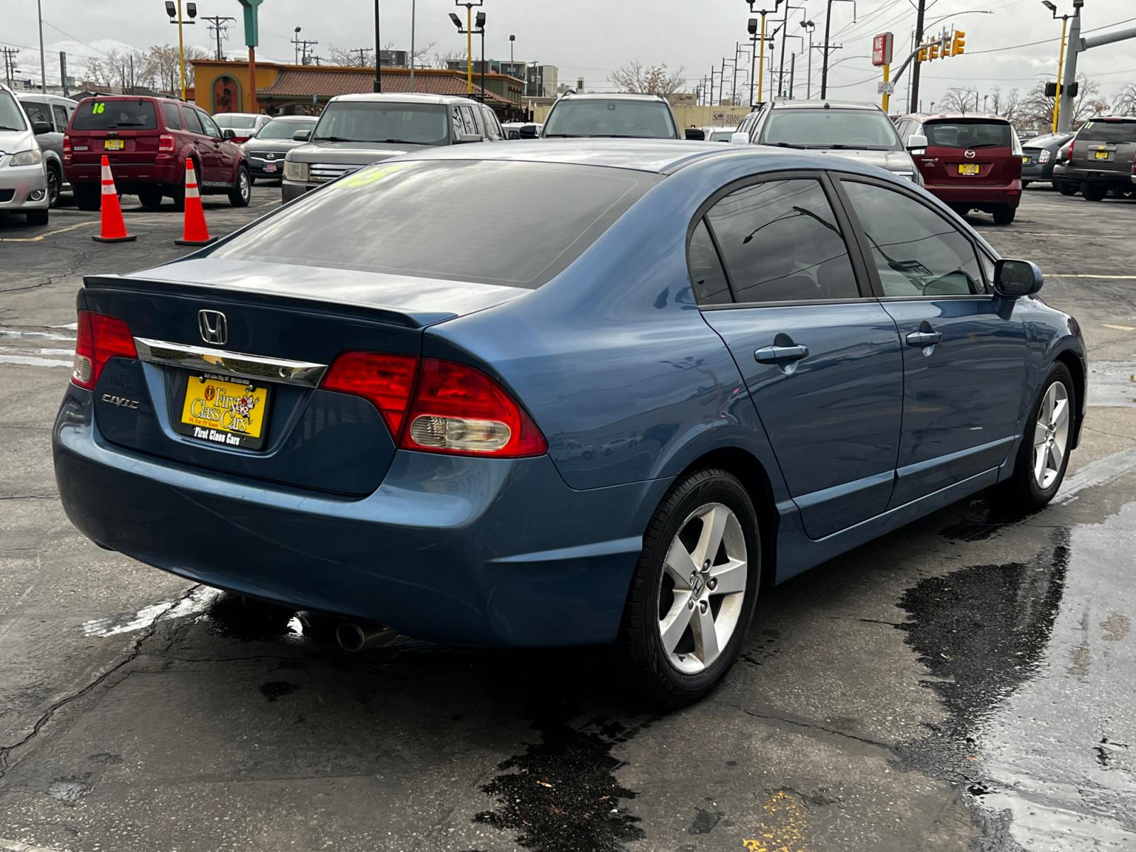 2009 Atomic Blue Metallic /Gray Cloth Honda Civic LX-S (19XFA16699E) with an 1.8L 4 Cyl. engine, Automatic transmission, located at 801 South State Street, Salt Lake City, UT, 84111, (801) 328-0098, 40.751953, -111.888206 - Life is crazy. Now is the time to buy! All of our prices are just dollars above our cost. These prices will change as soon as life isn't so crazy. So please call or come in. We are here to save you a lot of money! Our service department is OPEN DAILY to help with any of your service needs. P - Photo #6
