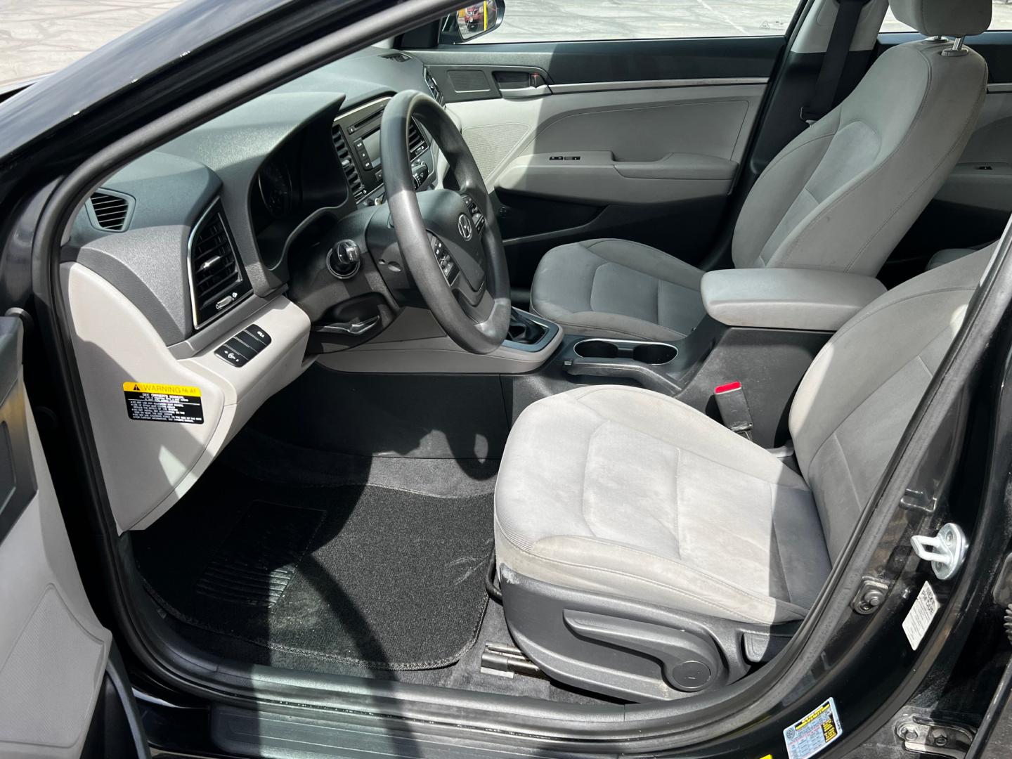 2017 Black Noir Pearl /Gray Cloth Hyundai Elantra SE (5NPD74LF8HH) with an 1.8L 4 Cyl. engine, Automatic transmission, located at 801 South State Street, Salt Lake City, UT, 84111, (801) 328-0098, 40.751953, -111.888206 - Excellent condition! Great gas saver! Great affordable car at a great price! Must see car!!! Free Carfax!!! Wow! Extra clean!! Immaculate condition!! Free Carfax!! Must see!! Go to www.firstclasscars.com for more information and full disclaimer pertaining to the sale of this car. Our service depart - Photo#11