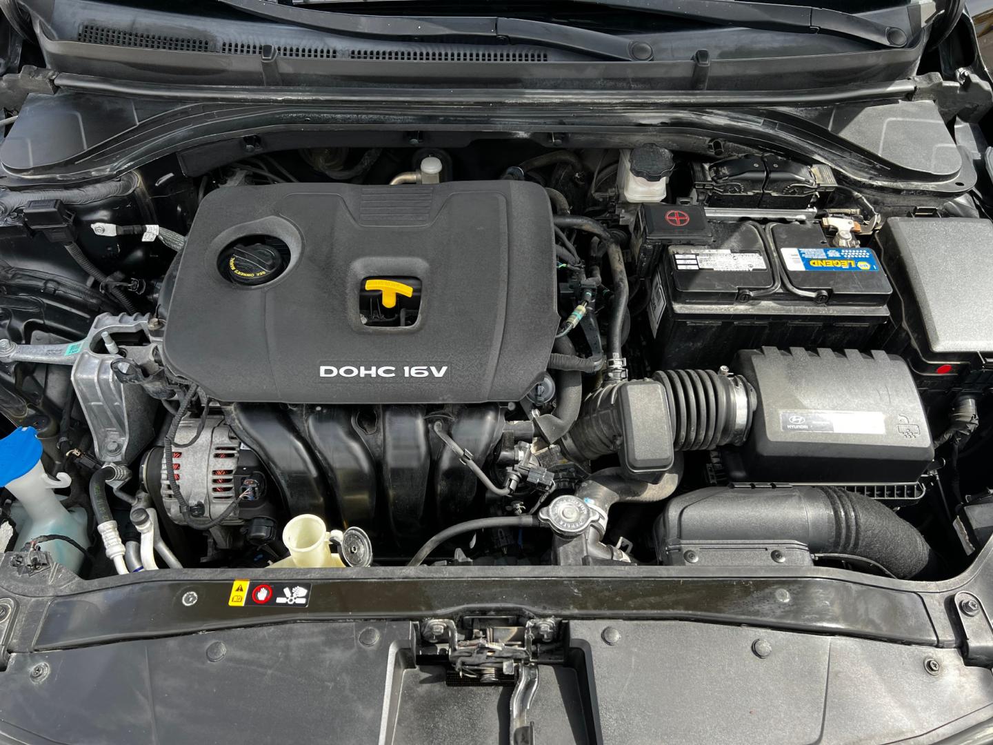 2017 Black Noir Pearl /Gray Cloth Hyundai Elantra SE (5NPD74LF8HH) with an 1.8L 4 Cyl. engine, Automatic transmission, located at 801 South State Street, Salt Lake City, UT, 84111, (801) 328-0098, 40.751953, -111.888206 - Excellent condition! Great gas saver! Great affordable car at a great price! Must see car!!! Free Carfax!!! Wow! Extra clean!! Immaculate condition!! Free Carfax!! Must see!! Go to www.firstclasscars.com for more information and full disclaimer pertaining to the sale of this car. Our service depart - Photo#9