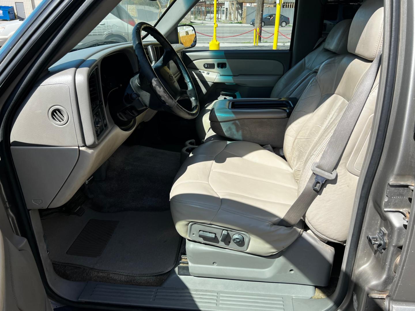 2001 Pewter Metallic /Tan Leather Chevrolet Suburban LT C1500 2WD (3GNEC16T41G) with an 5.3L V8 engine, Automatic transmission, located at 801 South State Street, Salt Lake City, UT, 84111, (801) 328-0098, 40.751953, -111.888206 - Life is crazy. Now is the time to buy! All of our prices are just dollars above our cost. These prices will change as soon as life isn't so crazy. So please call or come in. We are here to save you a lot of money! Our service department is OPEN DAILY to help with any of your service needs. P - Photo#15