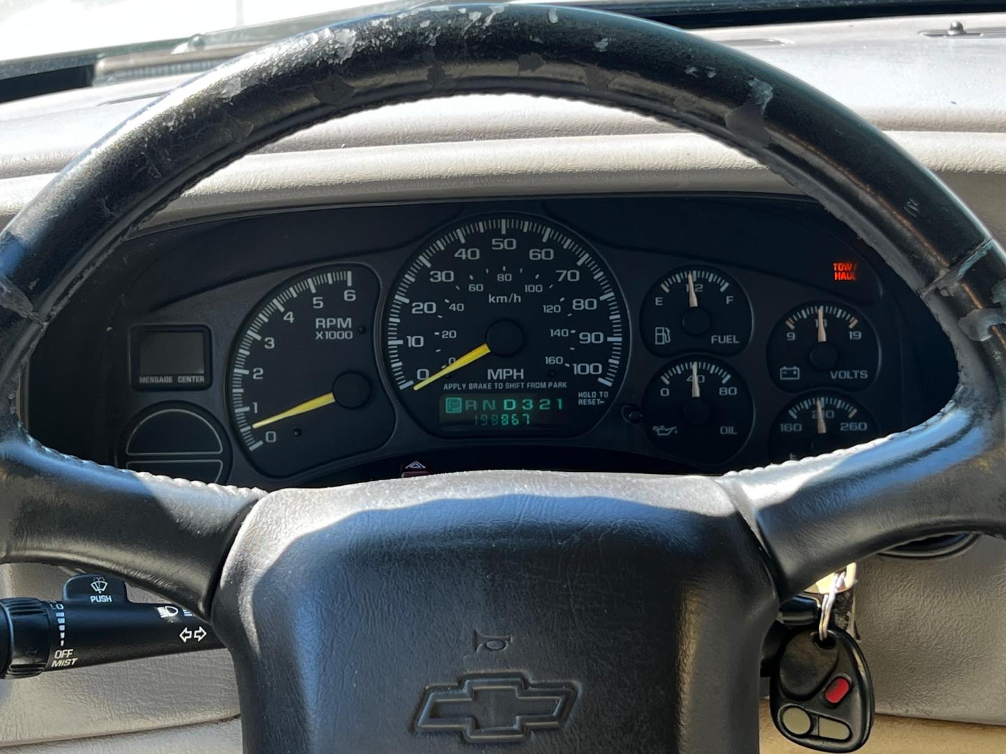 2001 Pewter Metallic /Tan Leather Chevrolet Suburban LT C1500 2WD (3GNEC16T41G) with an 5.3L V8 engine, Automatic transmission, located at 801 South State Street, Salt Lake City, UT, 84111, (801) 328-0098, 40.751953, -111.888206 - Life is crazy. Now is the time to buy! All of our prices are just dollars above our cost. These prices will change as soon as life isn't so crazy. So please call or come in. We are here to save you a lot of money! Our service department is OPEN DAILY to help with any of your service needs. P - Photo#19