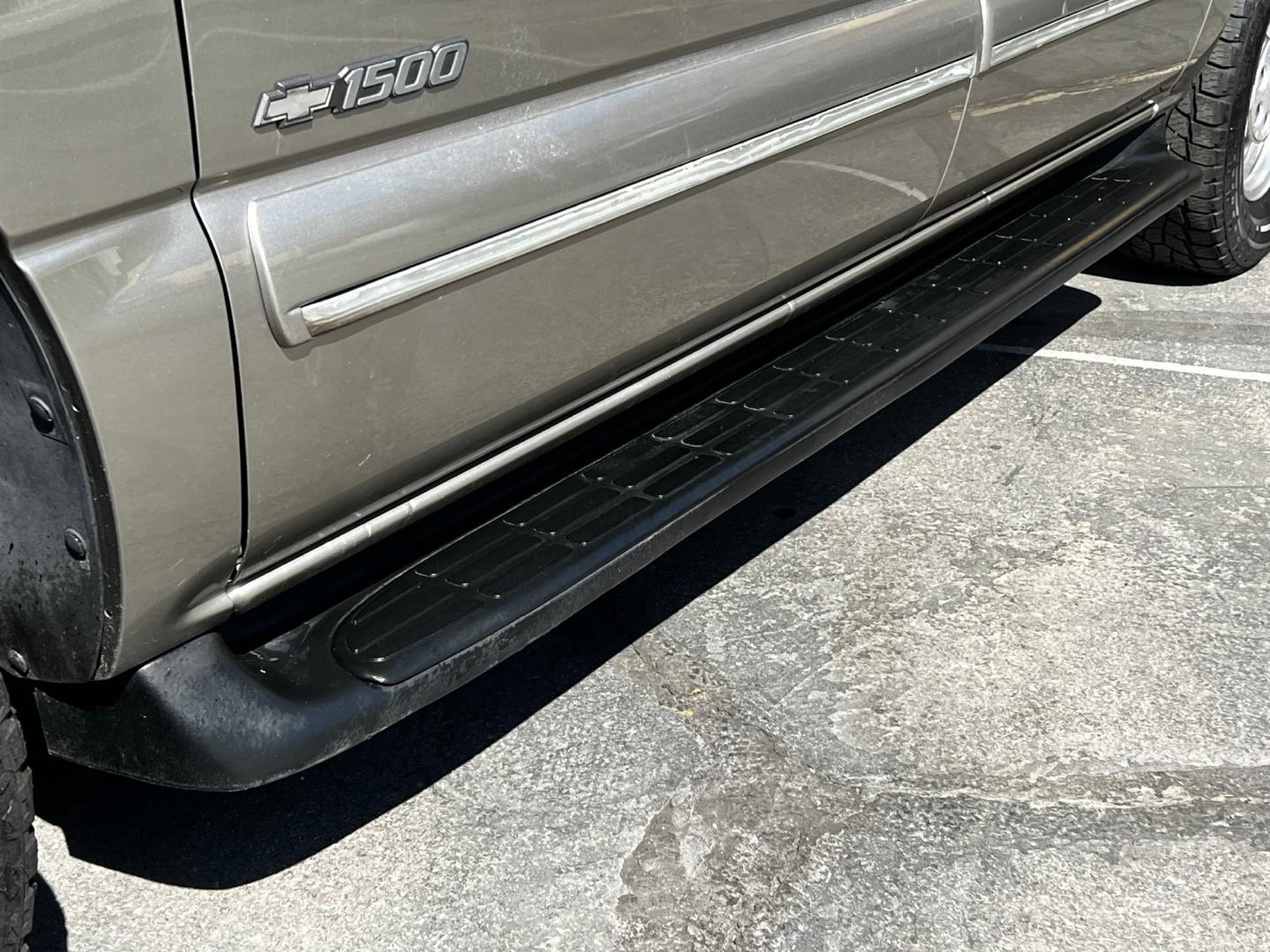 2001 Pewter Metallic /Tan Leather Chevrolet Suburban LT C1500 2WD (3GNEC16T41G) with an 5.3L V8 engine, Automatic transmission, located at 801 South State Street, Salt Lake City, UT, 84111, (801) 328-0098, 40.751953, -111.888206 - Life is crazy. Now is the time to buy! All of our prices are just dollars above our cost. These prices will change as soon as life isn't so crazy. So please call or come in. We are here to save you a lot of money! Our service department is OPEN DAILY to help with any of your service needs. P - Photo#12