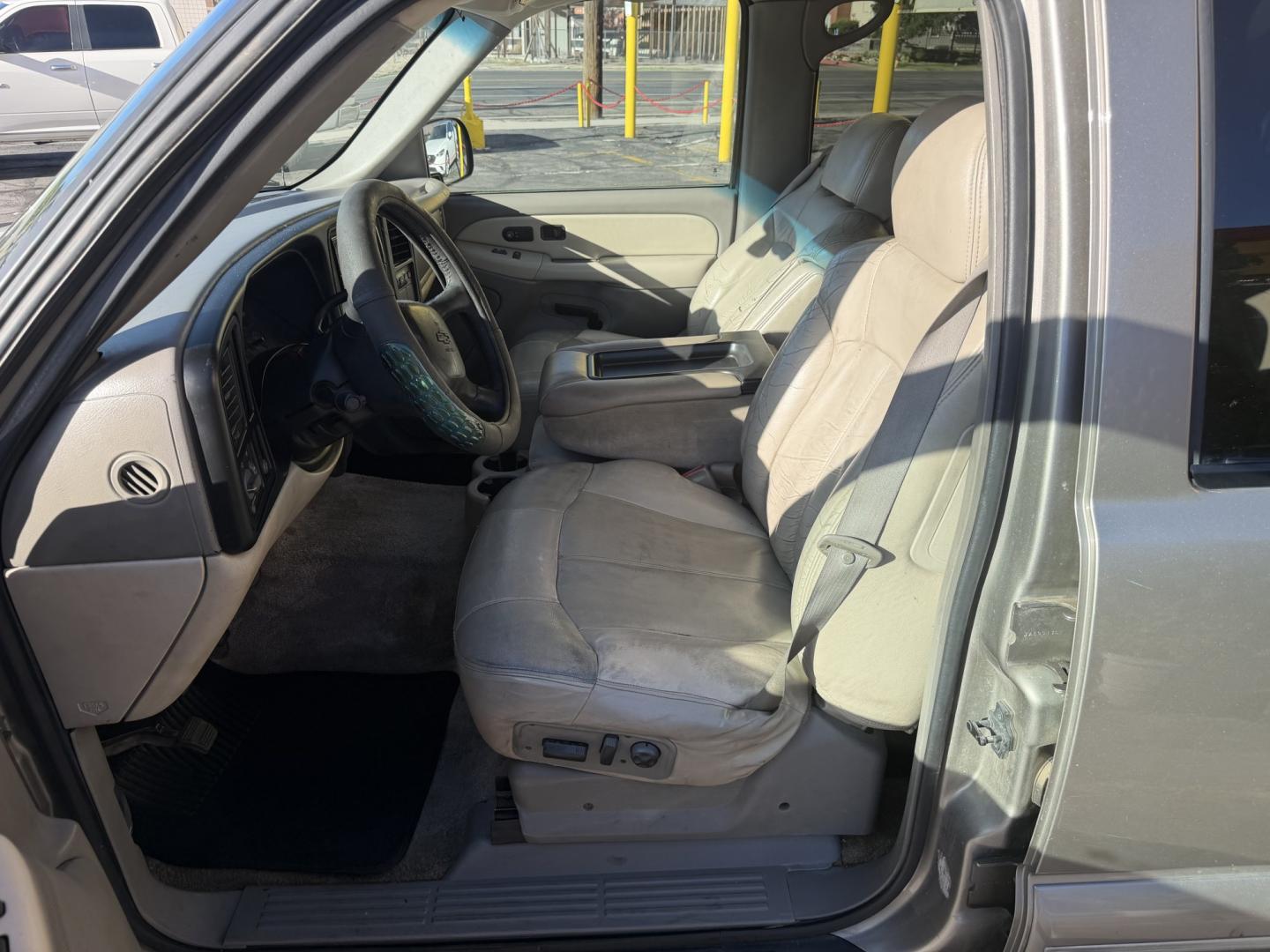 2001 Pewter Metallic /Tan Leather Chevrolet Suburban LT C1500 2WD (3GNEC16T41G) with an 5.3L V8 engine, Automatic transmission, located at 801 South State Street, Salt Lake City, UT, 84111, (801) 328-0098, 40.751953, -111.888206 - Life is crazy. Now is the time to buy! All of our prices are just dollars above our cost. These prices will change as soon as life isn't so crazy. So please call or come in. We are here to save you a lot of money! Our service department is OPEN DAILY to help with any of your service needs. P- Photo#11