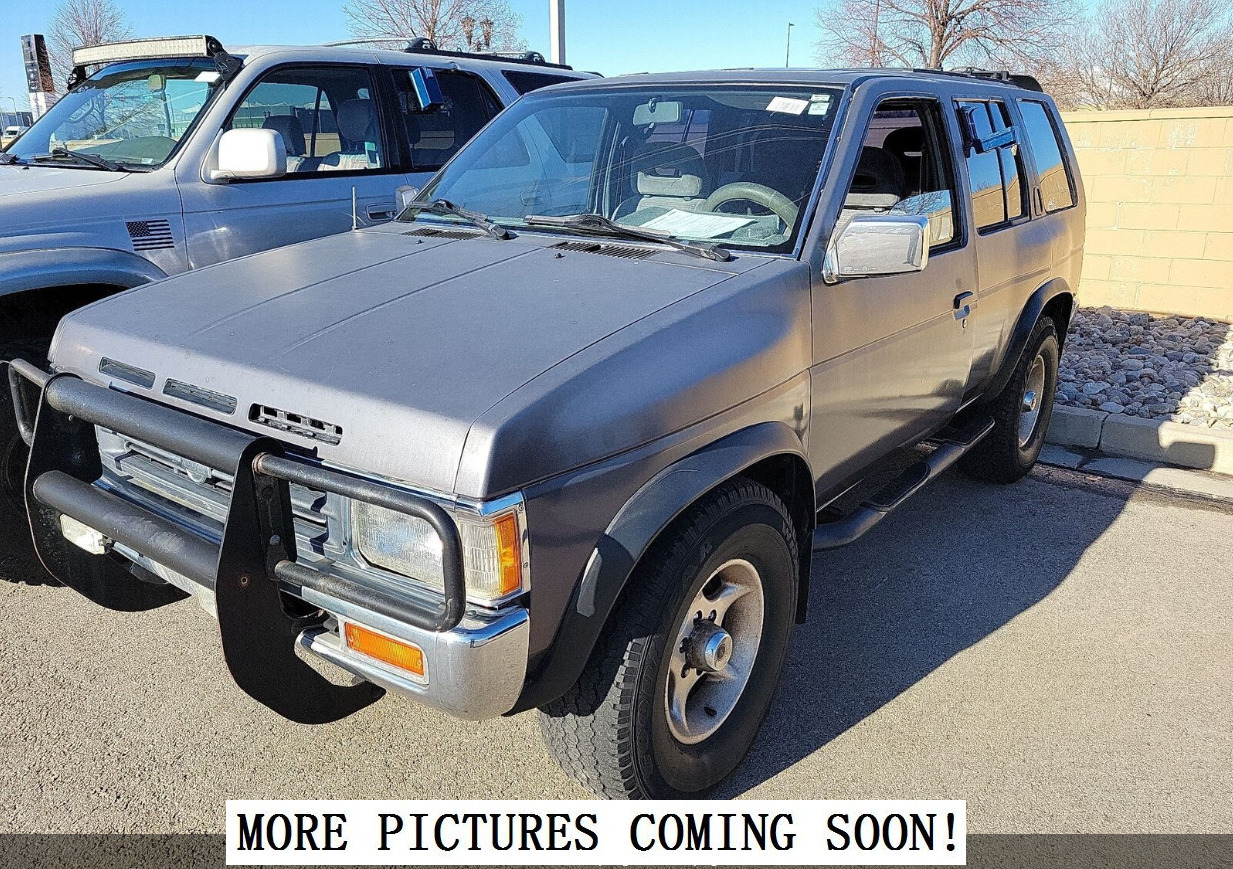 photo of 1993 Nissan Pathfinder XE 4WD #306498