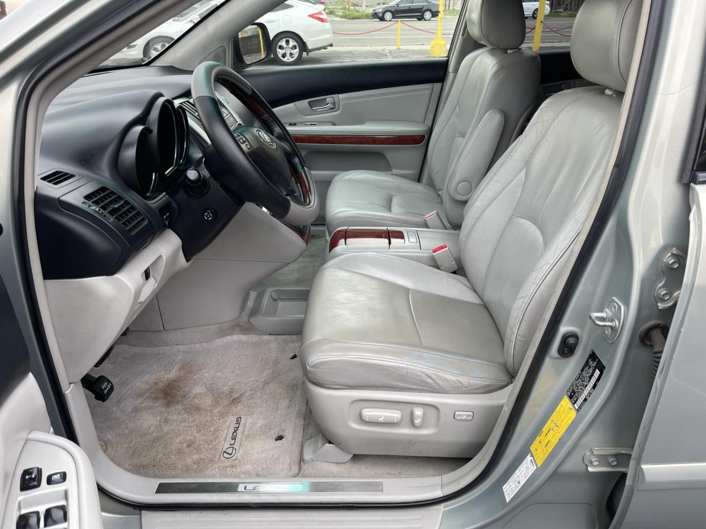 2004 Bamboo Pearl /Tan Leather Lexus RX 330 4WD (JTJHA31U140) with an 3.3L V6 engine, Automatic transmission, located at 801 South State Street, Salt Lake City, UT, 84111, (801) 328-0098, 40.751953, -111.888206 - Clean Title!! Extra clean!! Immaculate condition!! Free Carfax!! Must see!! Warranty available!! Free Carfax!!! Vehicle Features:4WD/AWD, ABS Brakes, AM/FM Stereo, Air Conditioning, Alloy Wheels, Automatic Transmission, CD Audio, Cassette Player, Cruise Control, Front Seat Heaters, Leather Seat - Photo#10