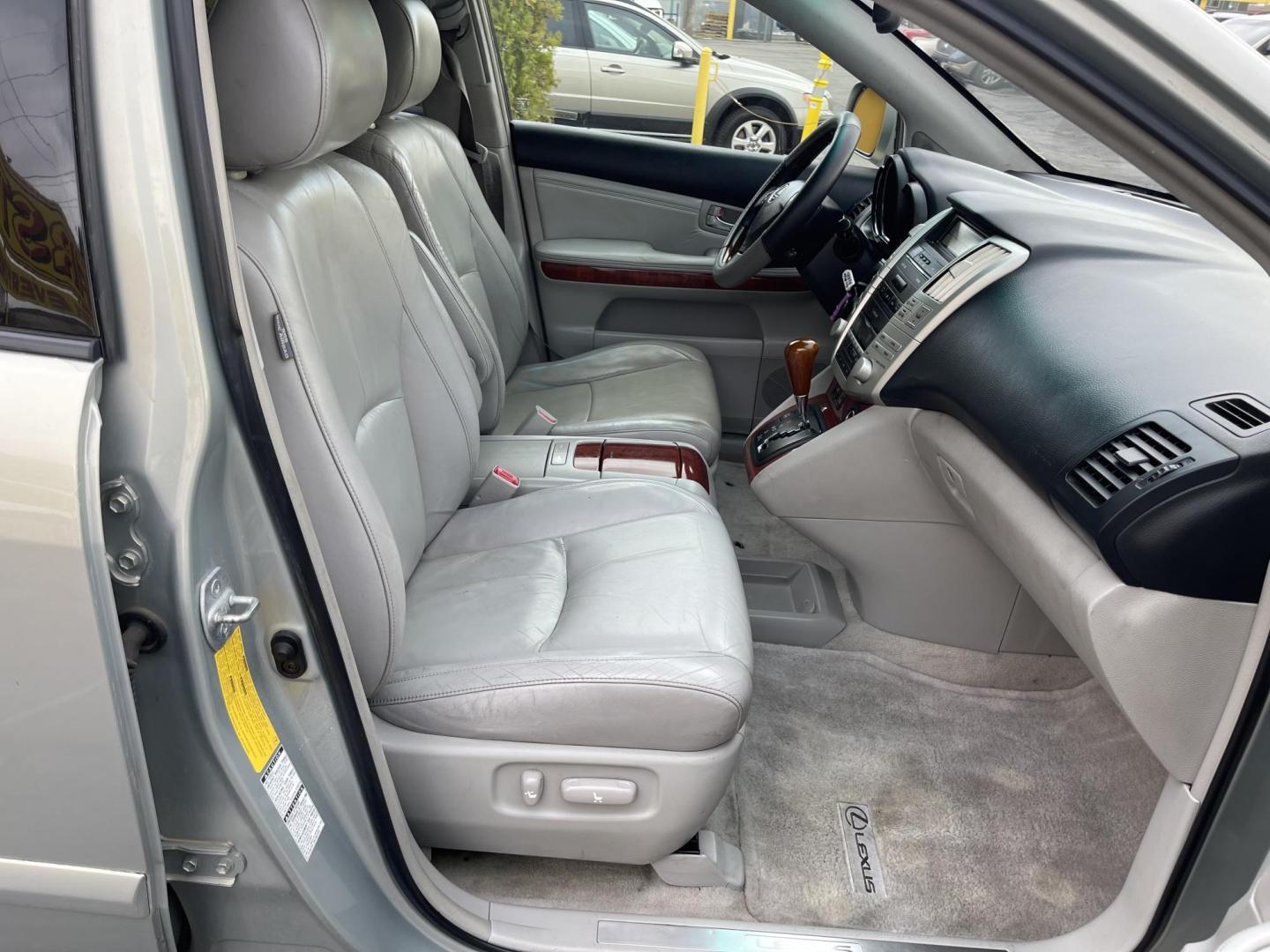 2004 Bamboo Pearl /Tan Leather Lexus RX 330 4WD (JTJHA31U140) with an 3.3L V6 engine, Automatic transmission, located at 801 South State Street, Salt Lake City, UT, 84111, (801) 328-0098, 40.751953, -111.888206 - Clean Title!! Extra clean!! Immaculate condition!! Free Carfax!! Must see!! Warranty available!! Free Carfax!!! Vehicle Features:4WD/AWD, ABS Brakes, AM/FM Stereo, Air Conditioning, Alloy Wheels, Automatic Transmission, CD Audio, Cassette Player, Cruise Control, Front Seat Heaters, Leather Seat - Photo#24
