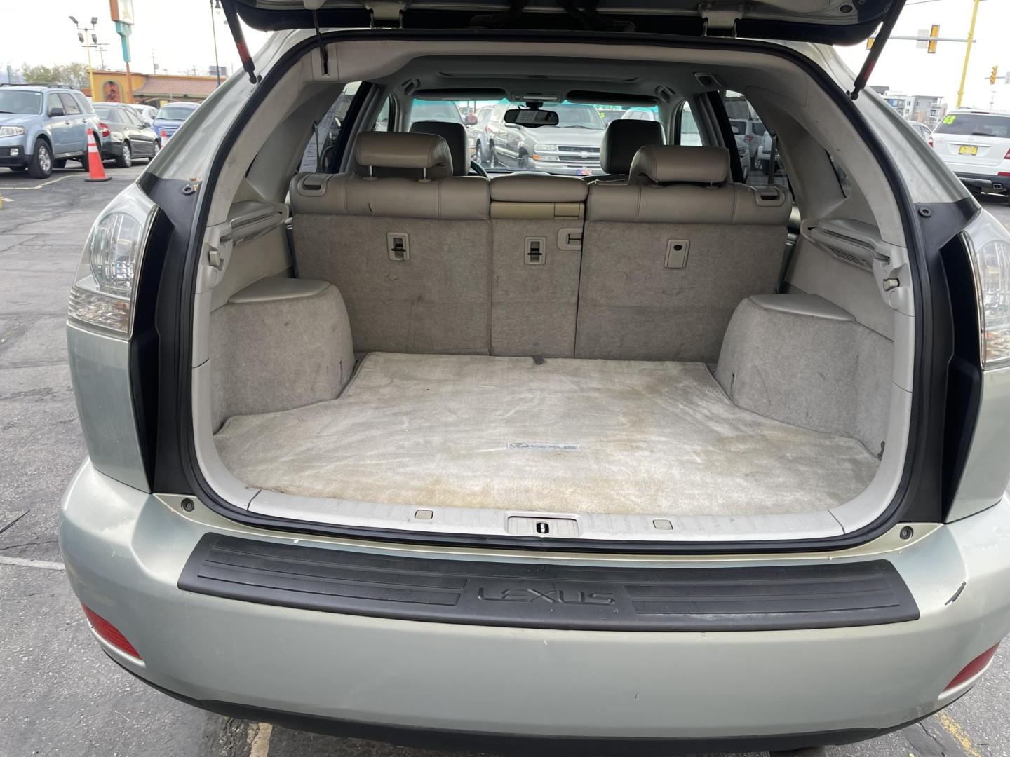 2004 Bamboo Pearl /Tan Leather Lexus RX 330 4WD (JTJHA31U140) with an 3.3L V6 engine, Automatic transmission, located at 801 South State Street, Salt Lake City, UT, 84111, (801) 328-0098, 40.751953, -111.888206 - Clean Title!! Extra clean!! Immaculate condition!! Free Carfax!! Must see!! Warranty available!! Free Carfax!!! Vehicle Features:4WD/AWD, ABS Brakes, AM/FM Stereo, Air Conditioning, Alloy Wheels, Automatic Transmission, CD Audio, Cassette Player, Cruise Control, Front Seat Heaters, Leather Seat - Photo#26