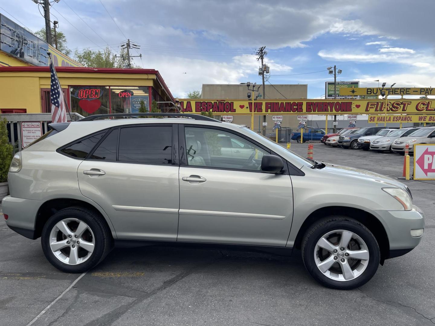 2004 Bamboo Pearl /Tan Leather Lexus RX 330 4WD (JTJHA31U140) with an 3.3L V6 engine, Automatic transmission, located at 801 South State Street, Salt Lake City, UT, 84111, (801) 328-0098, 40.751953, -111.888206 - Clean Title!! Extra clean!! Immaculate condition!! Free Carfax!! Must see!! Warranty available!! Free Carfax!!! Vehicle Features:4WD/AWD, ABS Brakes, AM/FM Stereo, Air Conditioning, Alloy Wheels, Automatic Transmission, CD Audio, Cassette Player, Cruise Control, Front Seat Heaters, Leather Seat - Photo#4