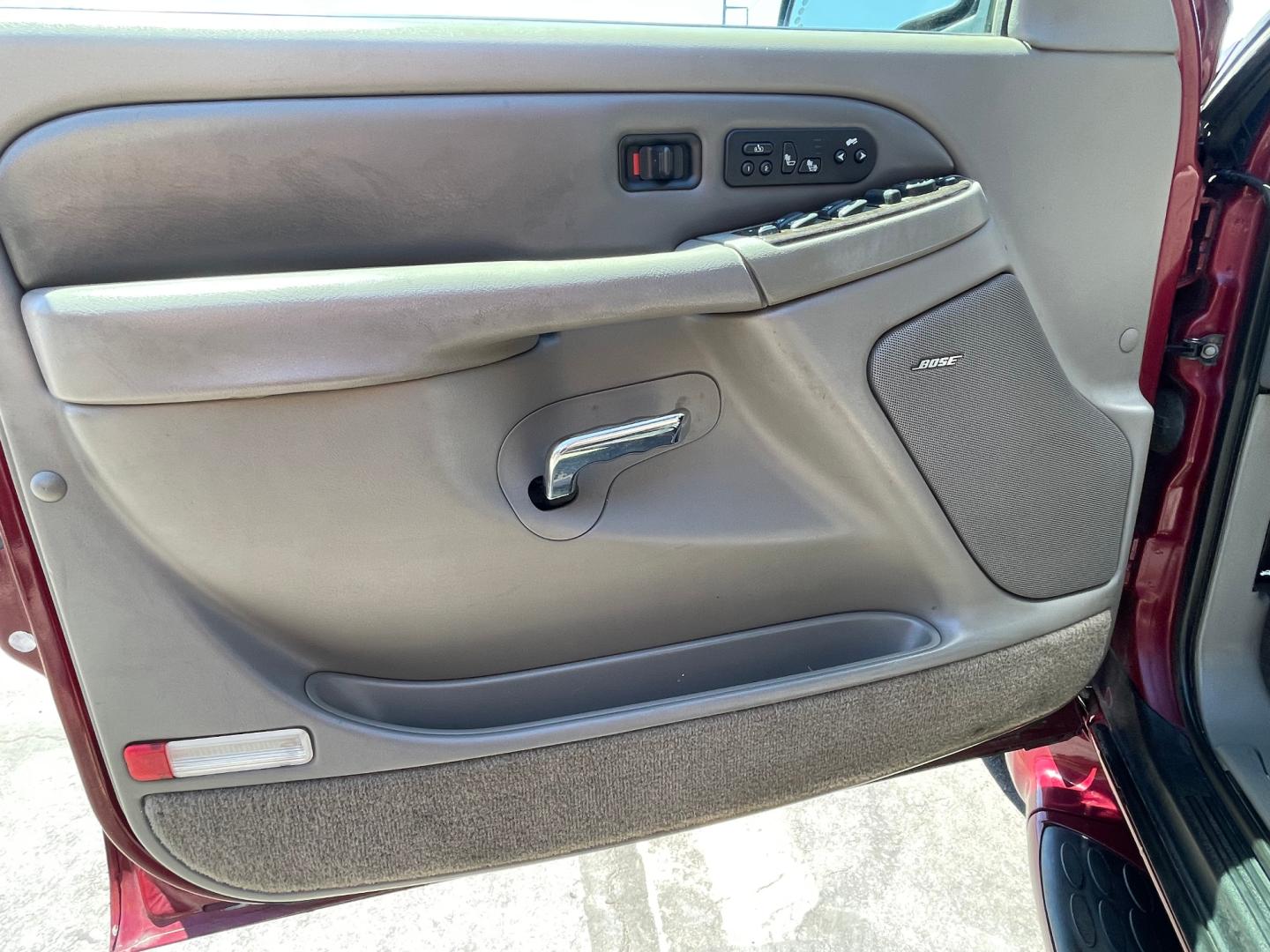 2005 Sport Red Metallic /Gray Leather GMC Yukon Denali Denali (1GKEK63U55J) with an 6.0L V8 engine, Automatic transmission, located at 801 South State Street, Salt Lake City, UT, 84111, (801) 328-0098, 40.751953, -111.888206 - We are here to save you a lot of money! Our service department is OPEN DAILY to help with any of your service needs. Please call for immediate appointment! Clean Title!! Extra clean!! Immaculate condition!! Free Carfax!! Must see!! Warranty available!! Free Carfax!!! Vehicle Features:Dena - Photo#15