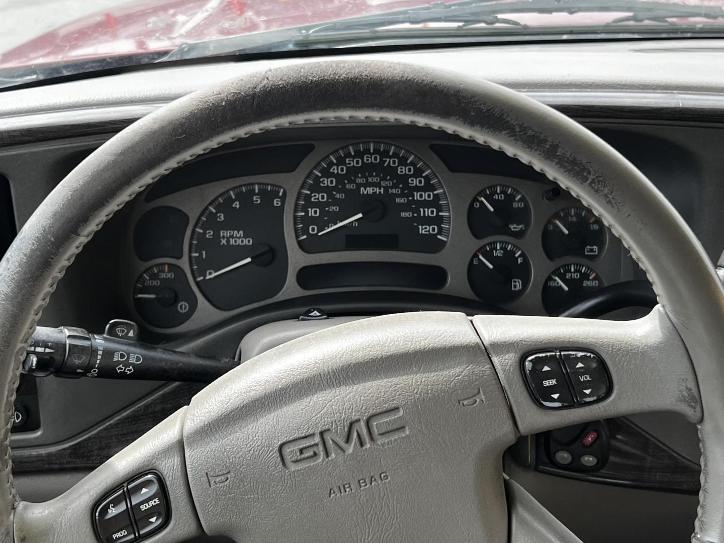 2005 Sport Red Metallic /Gray Leather GMC Yukon Denali Denali (1GKEK63U55J) with an 6.0L V8 engine, Automatic transmission, located at 801 South State Street, Salt Lake City, UT, 84111, (801) 328-0098, 40.751953, -111.888206 - We are here to save you a lot of money! Our service department is OPEN DAILY to help with any of your service needs. Please call for immediate appointment! Clean Title!! Extra clean!! Immaculate condition!! Free Carfax!! Must see!! Warranty available!! Free Carfax!!! Vehicle Features:Dena - Photo#12