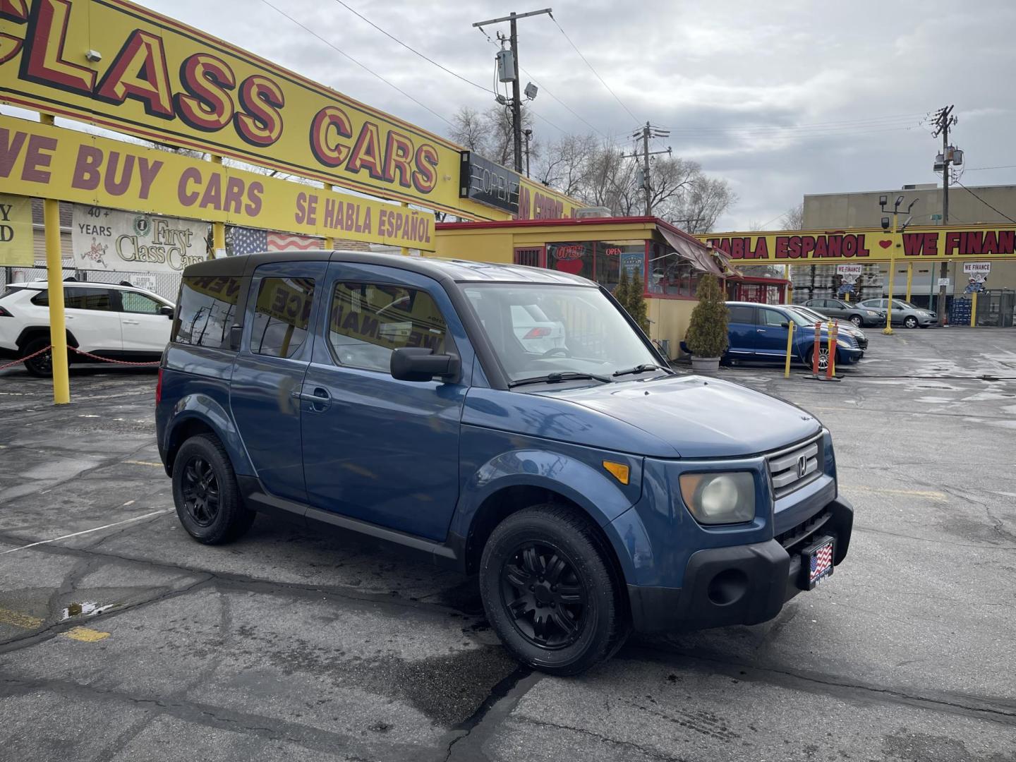 2008 Fiji Blue Pearl /Gray Cloth Honda Element EX 4WD AT (5J6YH28788L) with an 2.4L 4 Cyl. engine, Automatic transmission, located at 801 South State Street, Salt Lake City, UT, 84111, (801) 328-0098, 40.751953, -111.888206 - Clean hard to find AWD Honda Element Clean title! Tires are in good condition, great gas mileage commuter car. Vehicle Features:Awd, automatic, 2.4 liter 4 cylinder, power windows, power locks, fold away seats, plastic flooring, AM/FM/CD, rear moon roof, keyless entry, alloy wheels, cloth seats - Photo#4