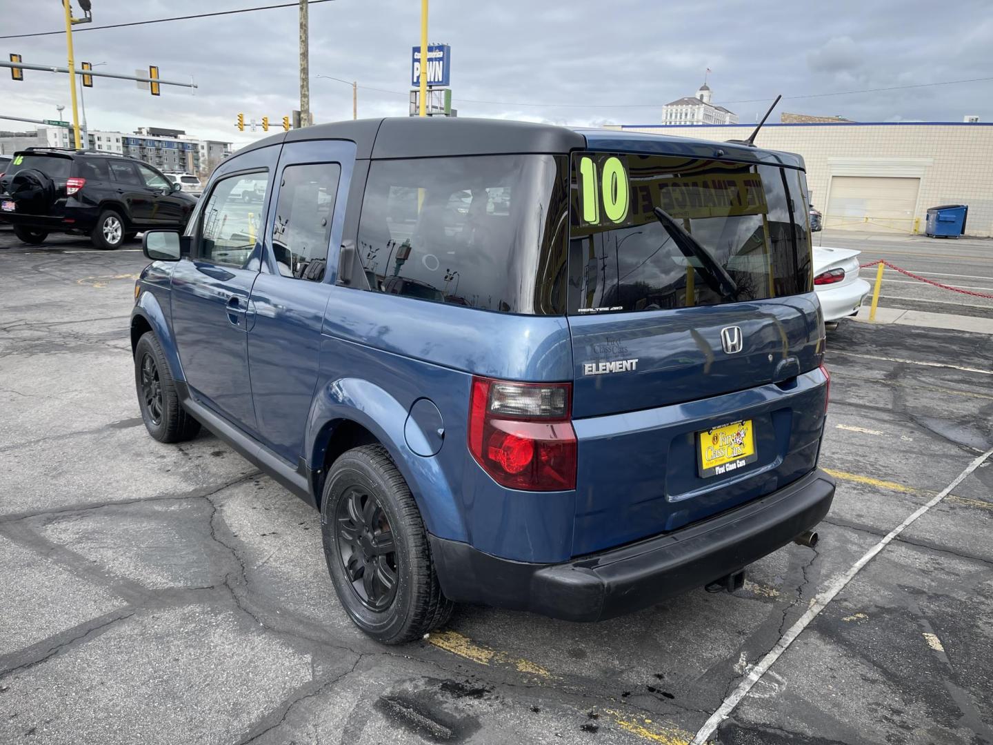 2008 Fiji Blue Pearl /Gray Cloth Honda Element EX 4WD AT (5J6YH28788L) with an 2.4L 4 Cyl. engine, Automatic transmission, located at 801 South State Street, Salt Lake City, UT, 84111, (801) 328-0098, 40.751953, -111.888206 - Clean hard to find AWD Honda Element Clean title! Tires are in good condition, great gas mileage commuter car. Vehicle Features:Awd, automatic, 2.4 liter 4 cylinder, power windows, power locks, fold away seats, plastic flooring, AM/FM/CD, rear moon roof, keyless entry, alloy wheels, cloth seats - Photo#8