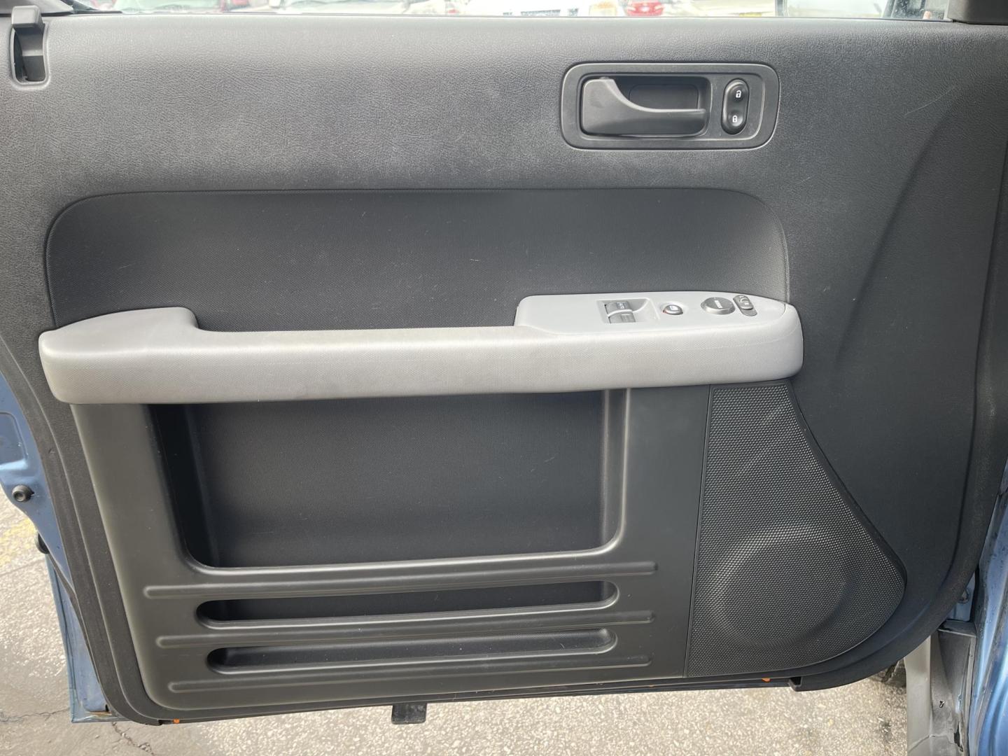 2008 Fiji Blue Pearl /Gray Cloth Honda Element EX 4WD AT (5J6YH28788L) with an 2.4L 4 Cyl. engine, Automatic transmission, located at 801 South State Street, Salt Lake City, UT, 84111, (801) 328-0098, 40.751953, -111.888206 - Clean hard to find AWD Honda Element Clean title! Tires are in good condition, great gas mileage commuter car. Vehicle Features:Awd, automatic, 2.4 liter 4 cylinder, power windows, power locks, fold away seats, plastic flooring, AM/FM/CD, rear moon roof, keyless entry, alloy wheels, cloth seats - Photo#14