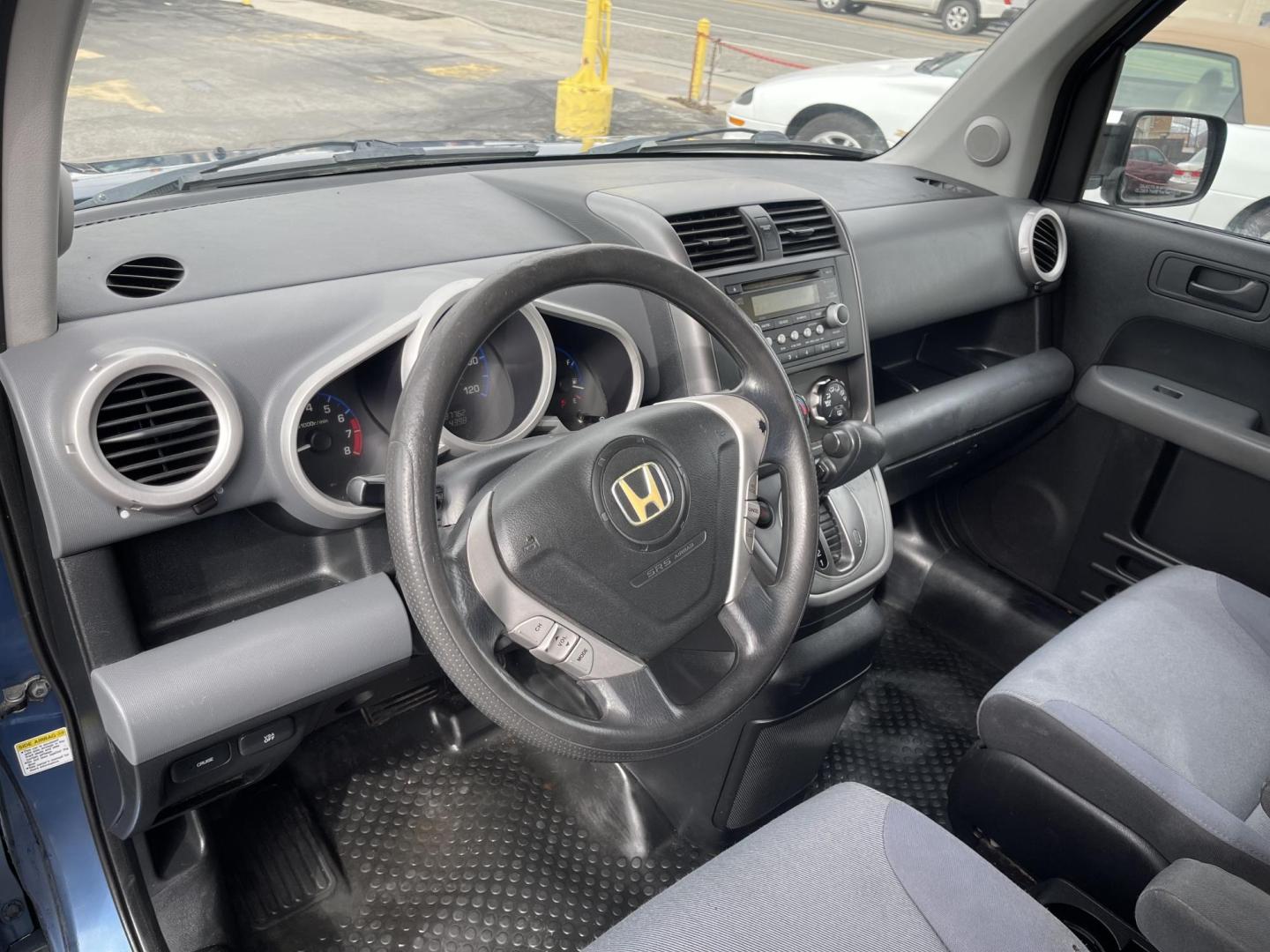 2008 Fiji Blue Pearl /Gray Cloth Honda Element EX 4WD AT (5J6YH28788L) with an 2.4L 4 Cyl. engine, Automatic transmission, located at 801 South State Street, Salt Lake City, UT, 84111, (801) 328-0098, 40.751953, -111.888206 - Clean hard to find AWD Honda Element Clean title! Tires are in good condition, great gas mileage commuter car. Vehicle Features:Awd, automatic, 2.4 liter 4 cylinder, power windows, power locks, fold away seats, plastic flooring, AM/FM/CD, rear moon roof, keyless entry, alloy wheels, cloth seats - Photo#16