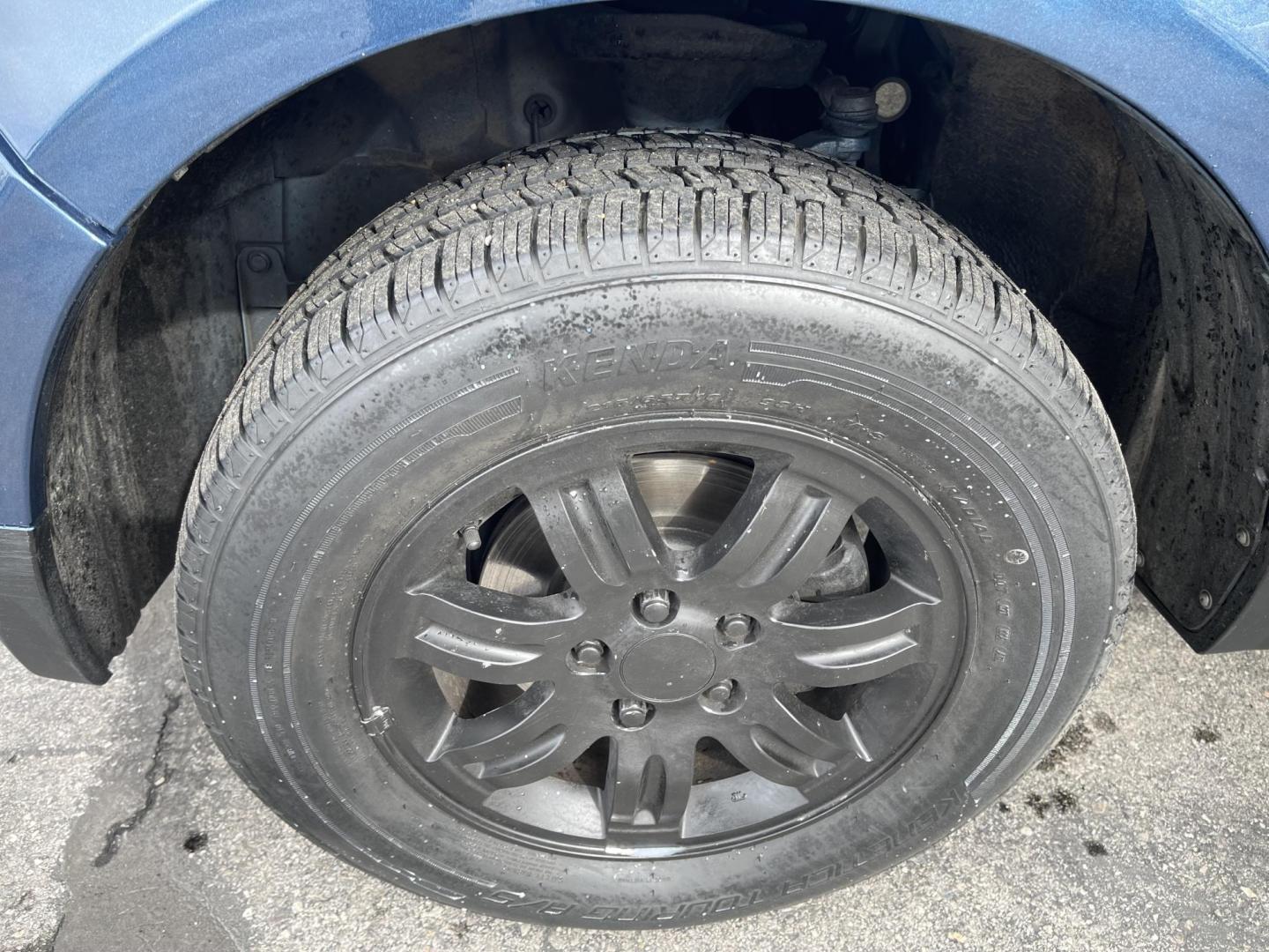 2008 Fiji Blue Pearl /Gray Cloth Honda Element EX 4WD AT (5J6YH28788L) with an 2.4L 4 Cyl. engine, Automatic transmission, located at 801 South State Street, Salt Lake City, UT, 84111, (801) 328-0098, 40.751953, -111.888206 - Clean hard to find AWD Honda Element Clean title! Tires are in good condition, great gas mileage commuter car. Vehicle Features:Awd, automatic, 2.4 liter 4 cylinder, power windows, power locks, fold away seats, plastic flooring, AM/FM/CD, rear moon roof, keyless entry, alloy wheels, cloth seats - Photo#19