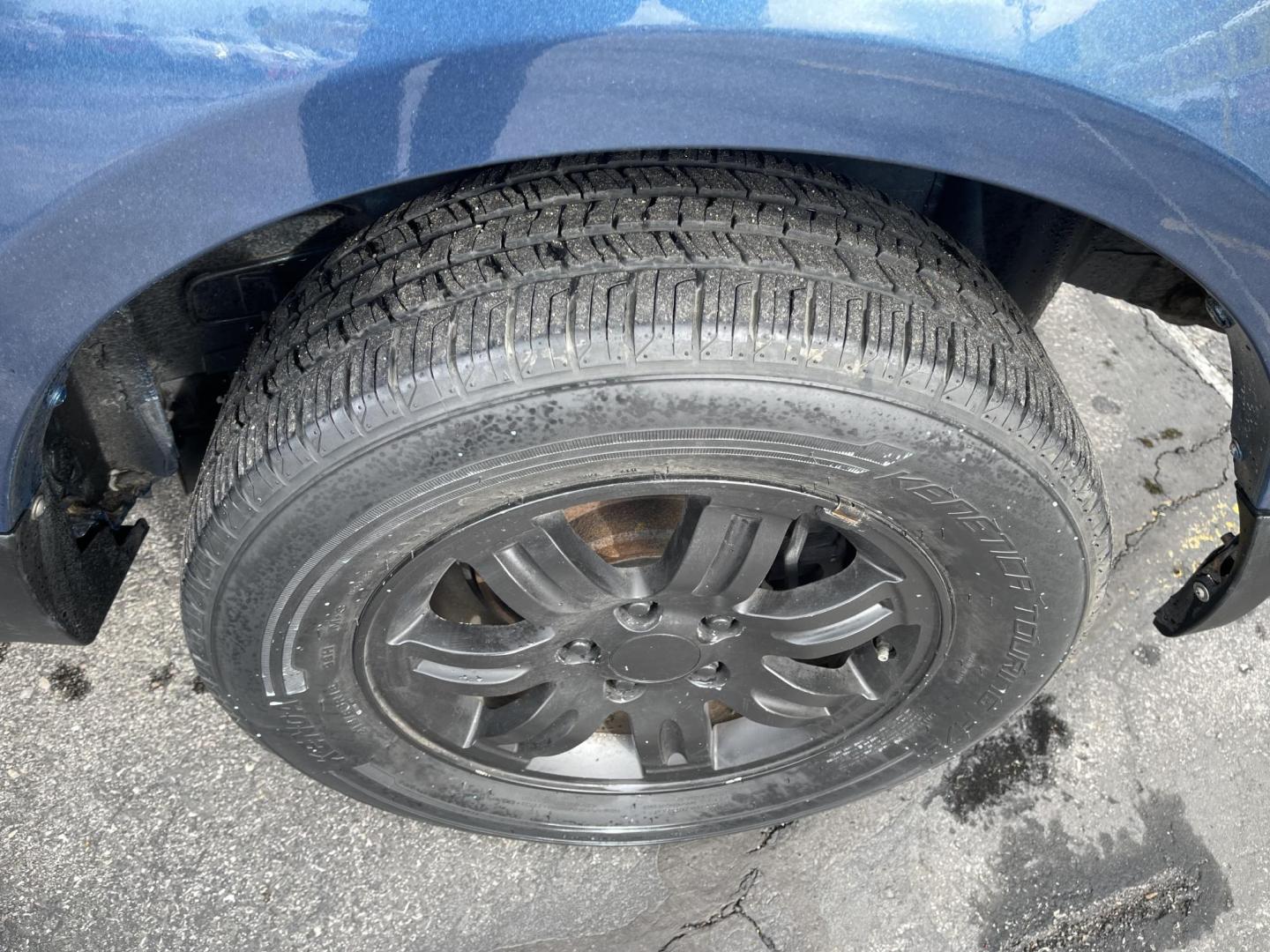 2008 Fiji Blue Pearl /Gray Cloth Honda Element EX 4WD AT (5J6YH28788L) with an 2.4L 4 Cyl. engine, Automatic transmission, located at 801 South State Street, Salt Lake City, UT, 84111, (801) 328-0098, 40.751953, -111.888206 - Clean hard to find AWD Honda Element Clean title! Tires are in good condition, great gas mileage commuter car. Vehicle Features:Awd, automatic, 2.4 liter 4 cylinder, power windows, power locks, fold away seats, plastic flooring, AM/FM/CD, rear moon roof, keyless entry, alloy wheels, cloth seats - Photo#20