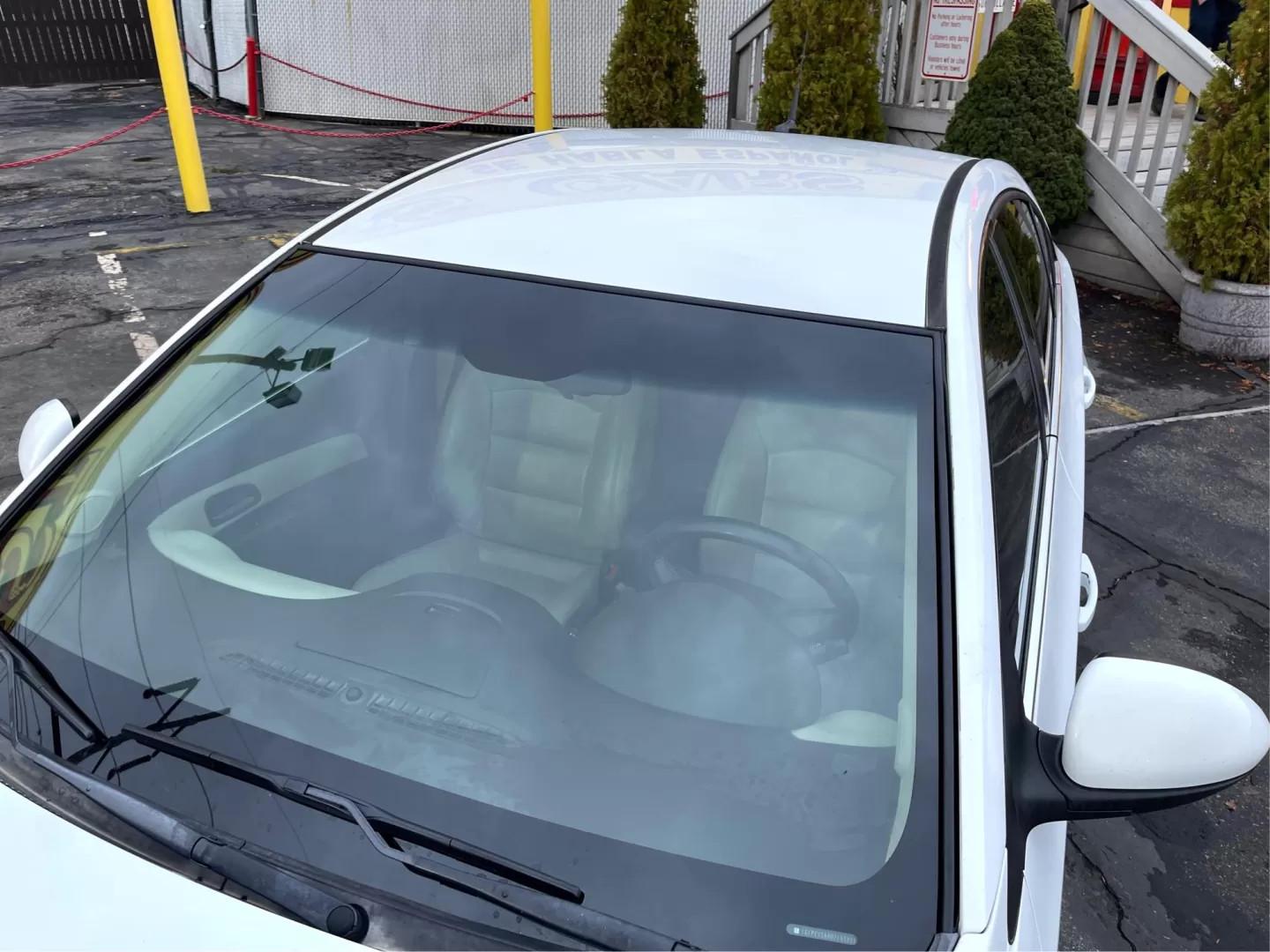 2013 Artic White /TAN Chevrolet Cruze LT (1G1PE5SB6D7) with an 1.4L 4 CYLINDER engine, AUTOMATIC transmission, located at 801 South State Street, Salt Lake City, UT, 84111, (801) 328-0098, 40.751953, -111.888206 - Experience true performance & comfort with this 2013 used Chevrolet Cruze. Outstanding fuel efficiency, seamless connectivity, and sophisticated style - all at an affordable price. Spend less, drive more, and live life to the fullest! Features:ABS Brakes, AM/FM Stereo, Air Conditioning, Alloy Wheel - Photo#18