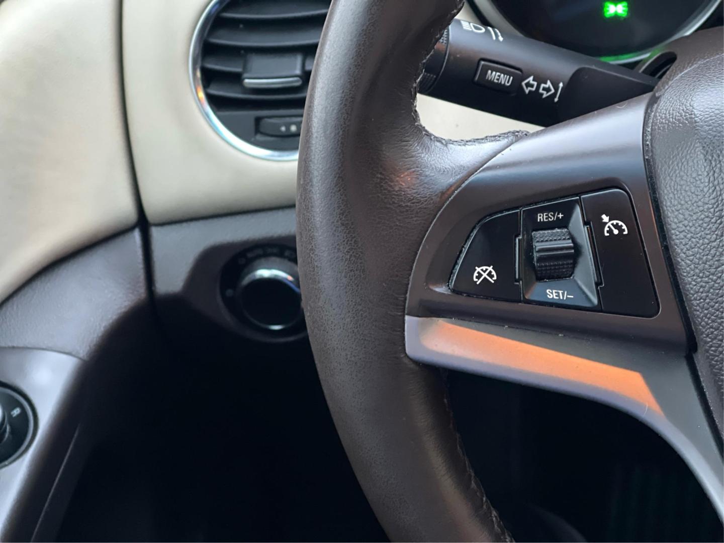 2013 Artic White /TAN Chevrolet Cruze LT (1G1PE5SB6D7) with an 1.4L 4 CYLINDER engine, AUTOMATIC transmission, located at 801 South State Street, Salt Lake City, UT, 84111, (801) 328-0098, 40.751953, -111.888206 - Experience true performance & comfort with this 2013 used Chevrolet Cruze. Outstanding fuel efficiency, seamless connectivity, and sophisticated style - all at an affordable price. Spend less, drive more, and live life to the fullest! Features:ABS Brakes, AM/FM Stereo, Air Conditioning, Alloy Wheel - Photo#22