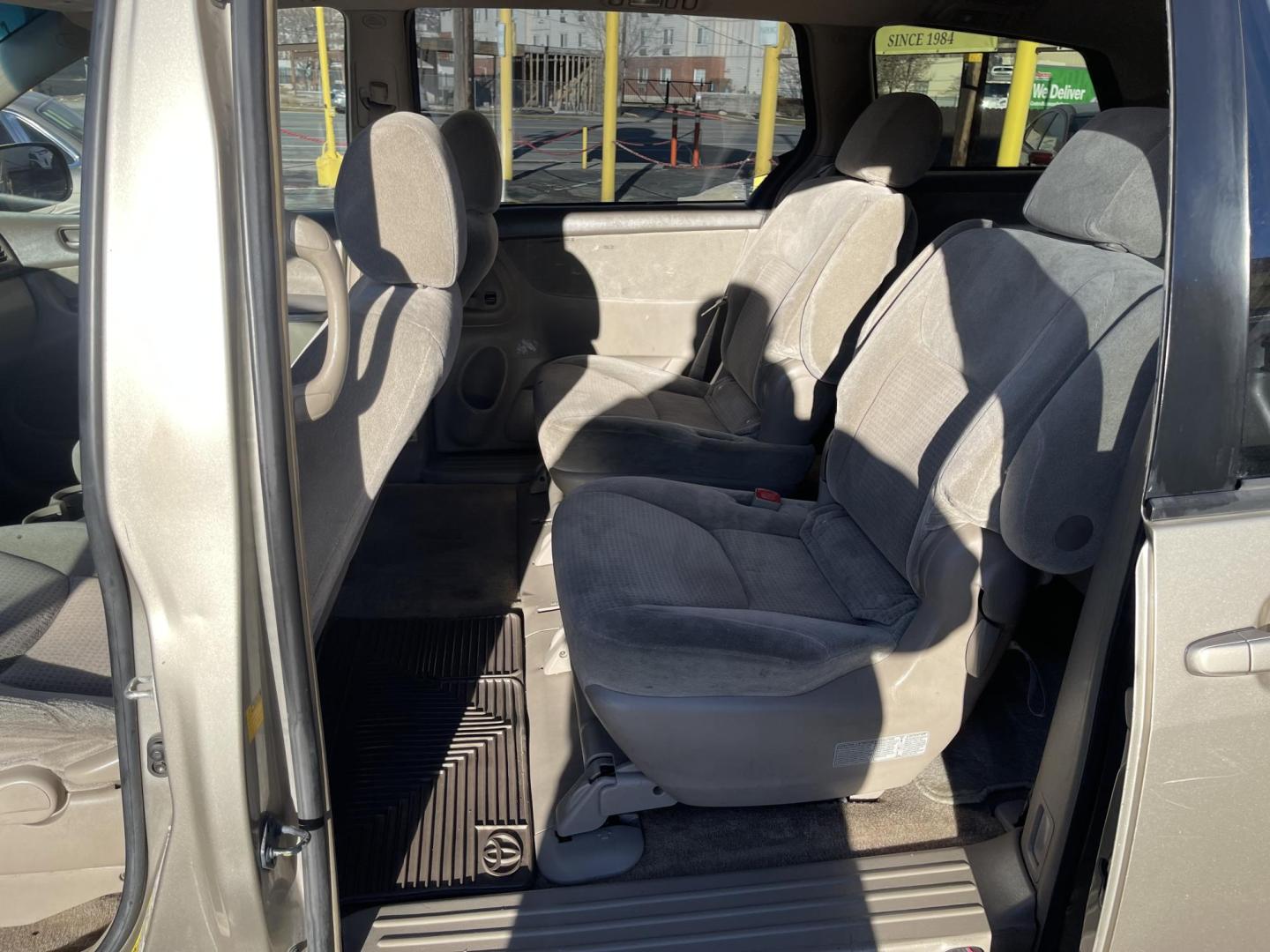 2006 Harvest Gold Metallic /TAN Toyota Sienna CE (5TDZA23C96S) with an 3.3 V6 engine, Automatic transmission, located at 801 South State Street, Salt Lake City, UT, 84111, (801) 328-0098, 40.751953, -111.888206 - 2006 Toyota Sienna *Branded Title* *Rebuilt/Restored* Features: Am/Fm/Cd, Automatic, 7 Passenger, Cloth Seats, 3.3 LITER V6 VVT-i, runs and drives good passes Utah state emissions testing requirements. * All advertised prices are just dollars above cost to make room for new inventory these are o - Photo#10