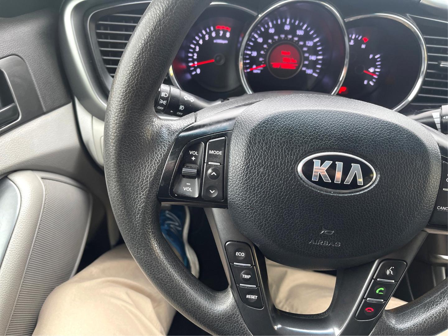 2013 Sterling Gray Metallic /Gray Kia Optima LX (5XXGM4A70DG) with an 2.4 Liter 4 Cylinder engine, AUTOMATIC transmission, located at 801 South State Street, Salt Lake City, UT, 84111, (801) 328-0098, 40.751953, -111.888206 - Discover the thrill of driving with our 2013 Kia Optima! It offers excellent performance, sleek design, and smart tech features. Experience the comfort of its well-appointed cabin. Perfect for those seeking high quality on a budget! Trust us, value never goes out of style! Features: Alloy Wheels, - Photo#21