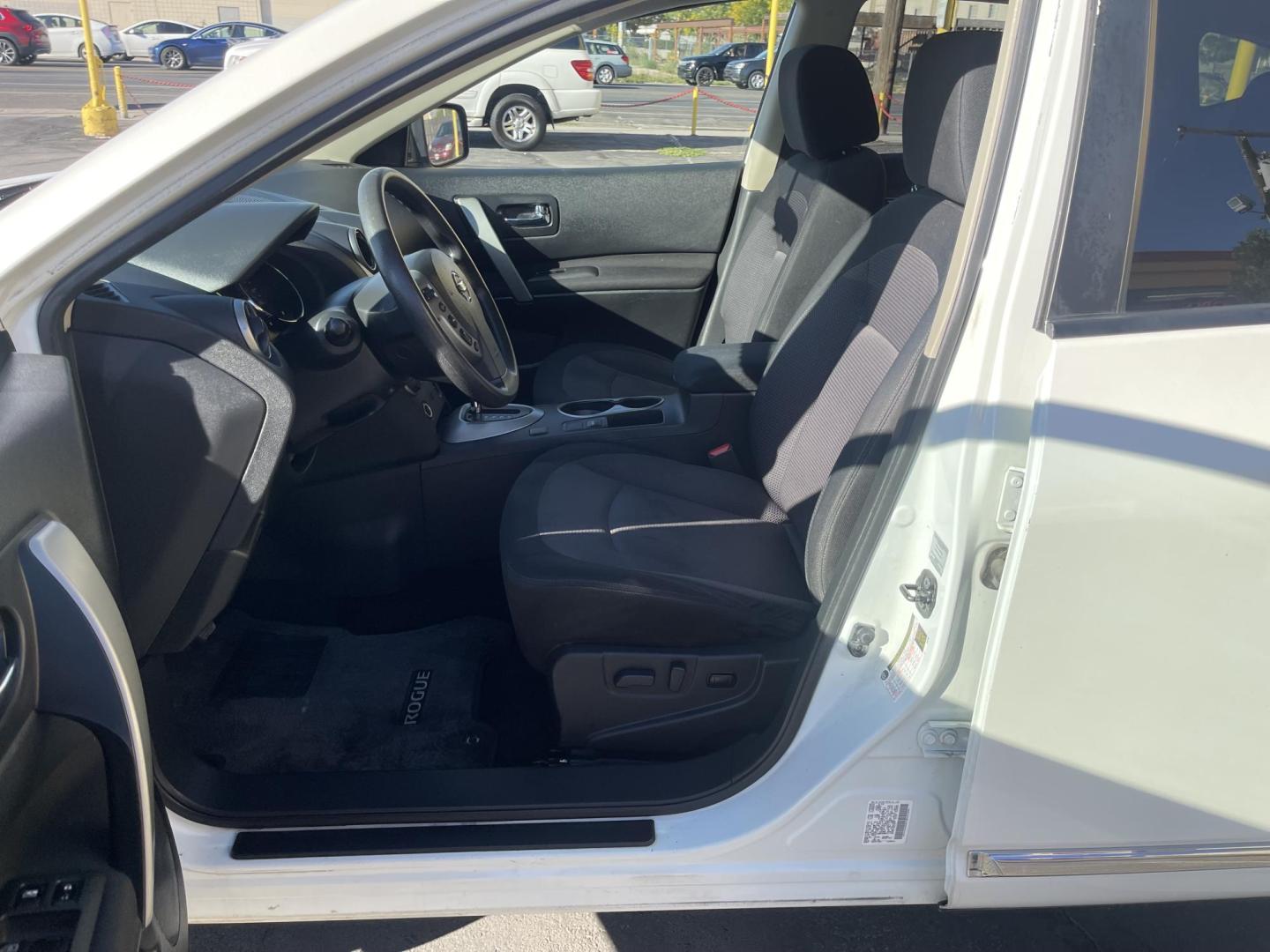 2013 Artic White /Black Nissan Rogue SV (JN8AS5MV6DW) with an 2.5L I4 engine, Automatic transmission, located at 801 South State Street, Salt Lake City, UT, 84111, (801) 328-0098, 40.751953, -111.888206 - Clean title! AWD great all around winter SUV! Must see it is in clean condition, has lots of extras. Approved for up to a 5 year warranty that can be added on to the vehicle! Features: 4WD/AWD, Navigation System, Alloy Wheels, Rear View Camera, BOSE Sound System, Satellite Radio Ready, Bluetooth T - Photo#11