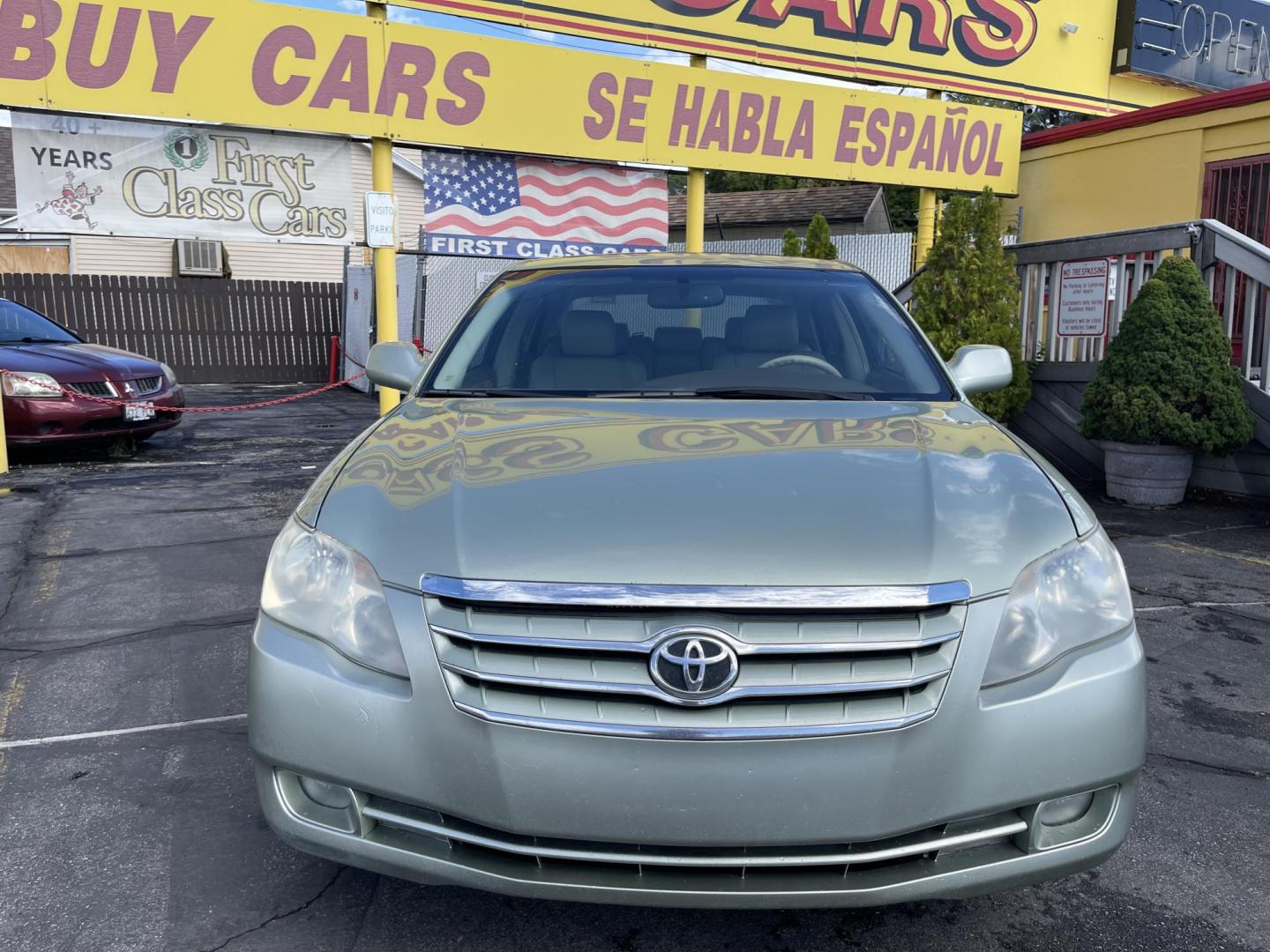 2007 /Tan Toyota Avalon Limited (4T1BK36B27U) with an 3.5L V6 DOHC 24V engine, 5-Speed Automatic Overdrive transmission, located at 801 South State Street, Salt Lake City, UT, 84111, (801) 328-0098, 40.751953, -111.888206 - Extra clean great condition! Clean title! No salt, no rust. It is from a dry climate area. Clean Carfax only 2 owners! A must see! Features: Alloy Wheels, Leather Seats, Sunroof(s), ABS Brakes, CD Audio, Power Locks, Rear Defroster, AM/FM Stereo, Cassette Player, Power Mirrors, Side Airbags, Air Co - Photo#2